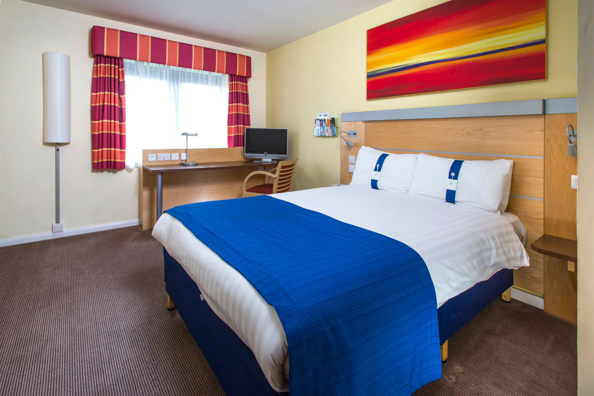 Holiday Inn Express EDINBURGH - ROYAL MILE by IHG 1