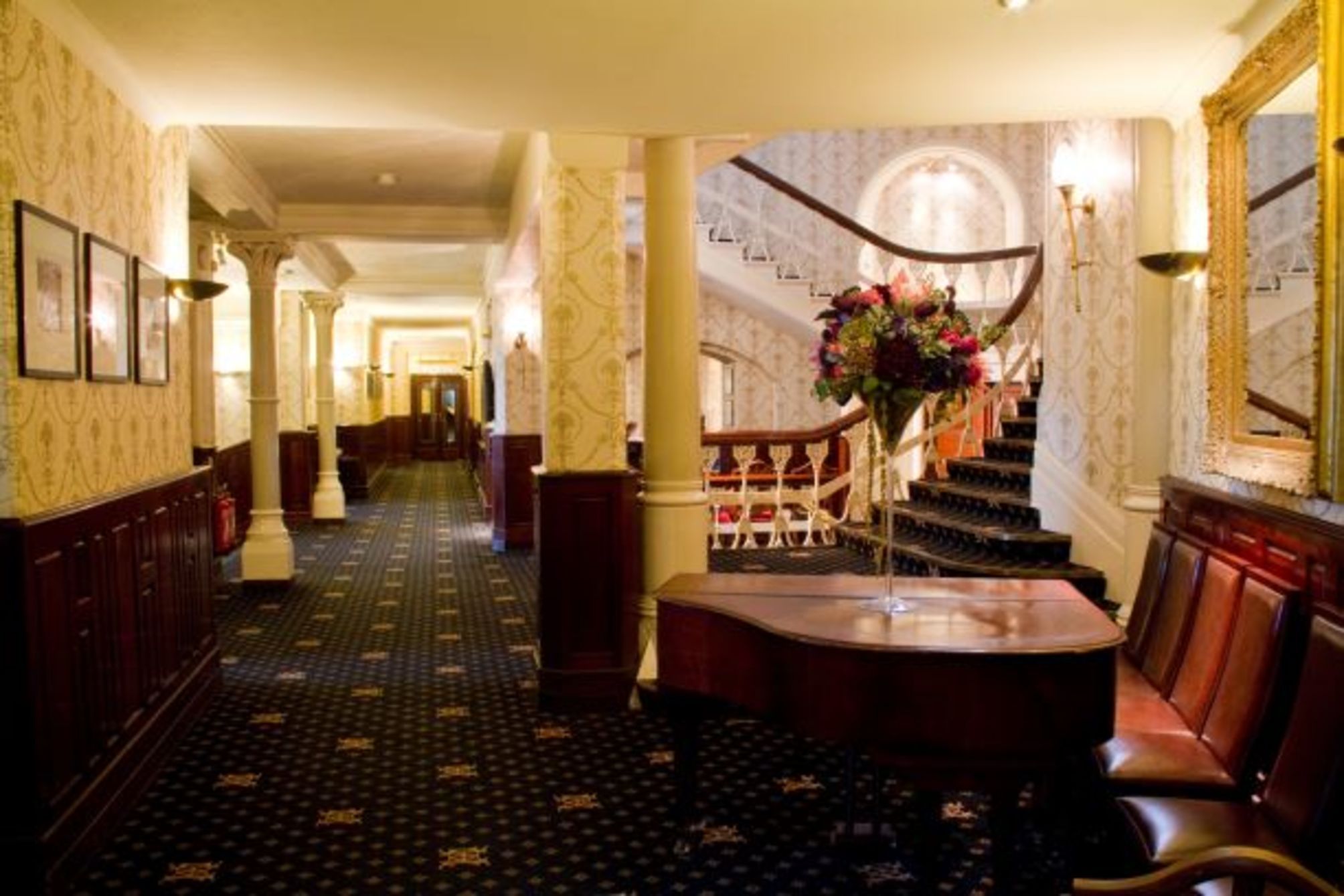 Duke Of Cornwall Hotel 2