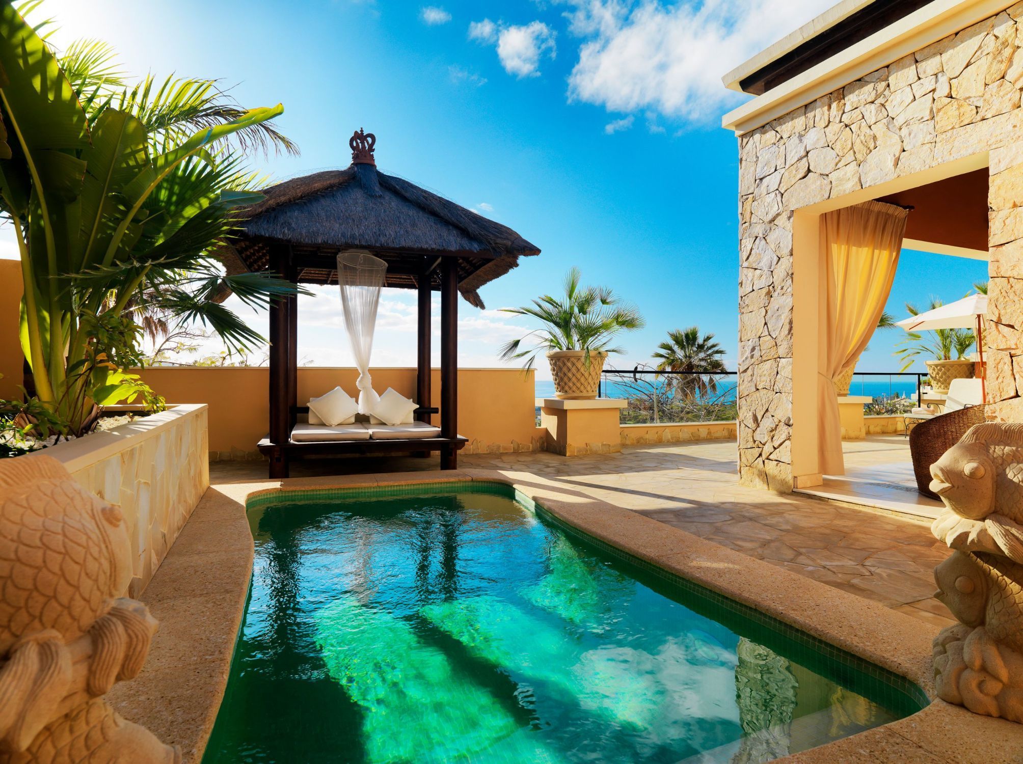 Royal Garden Villas, Luxury Hotel 2