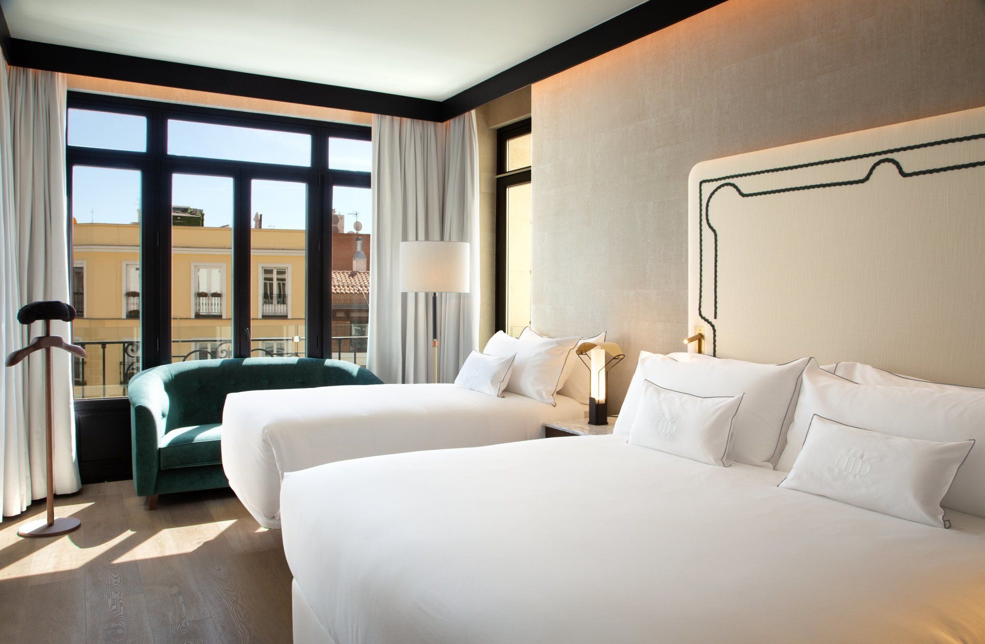 King Esperanza Plus Room

