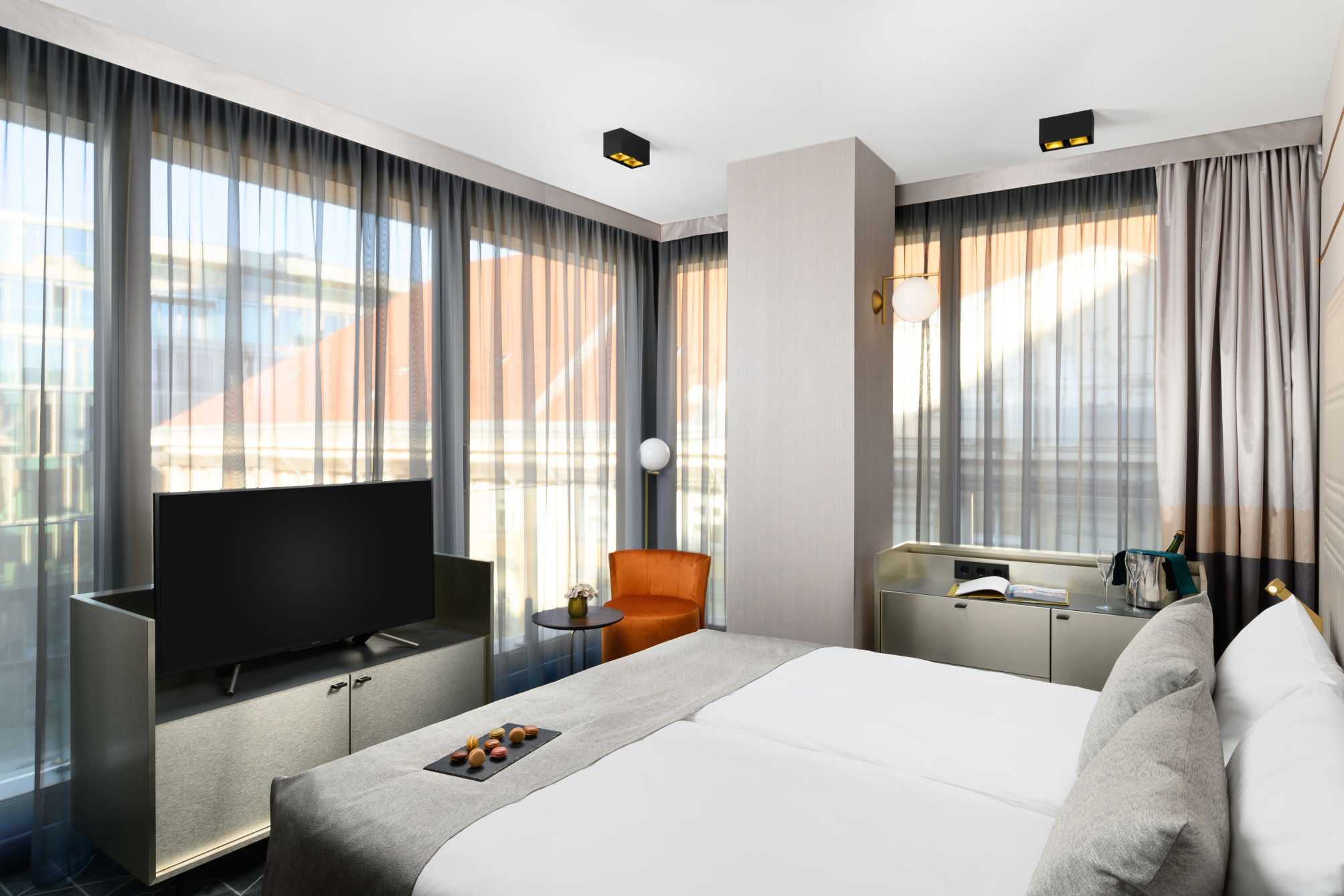 Emerald Hotel by Continental Group 1