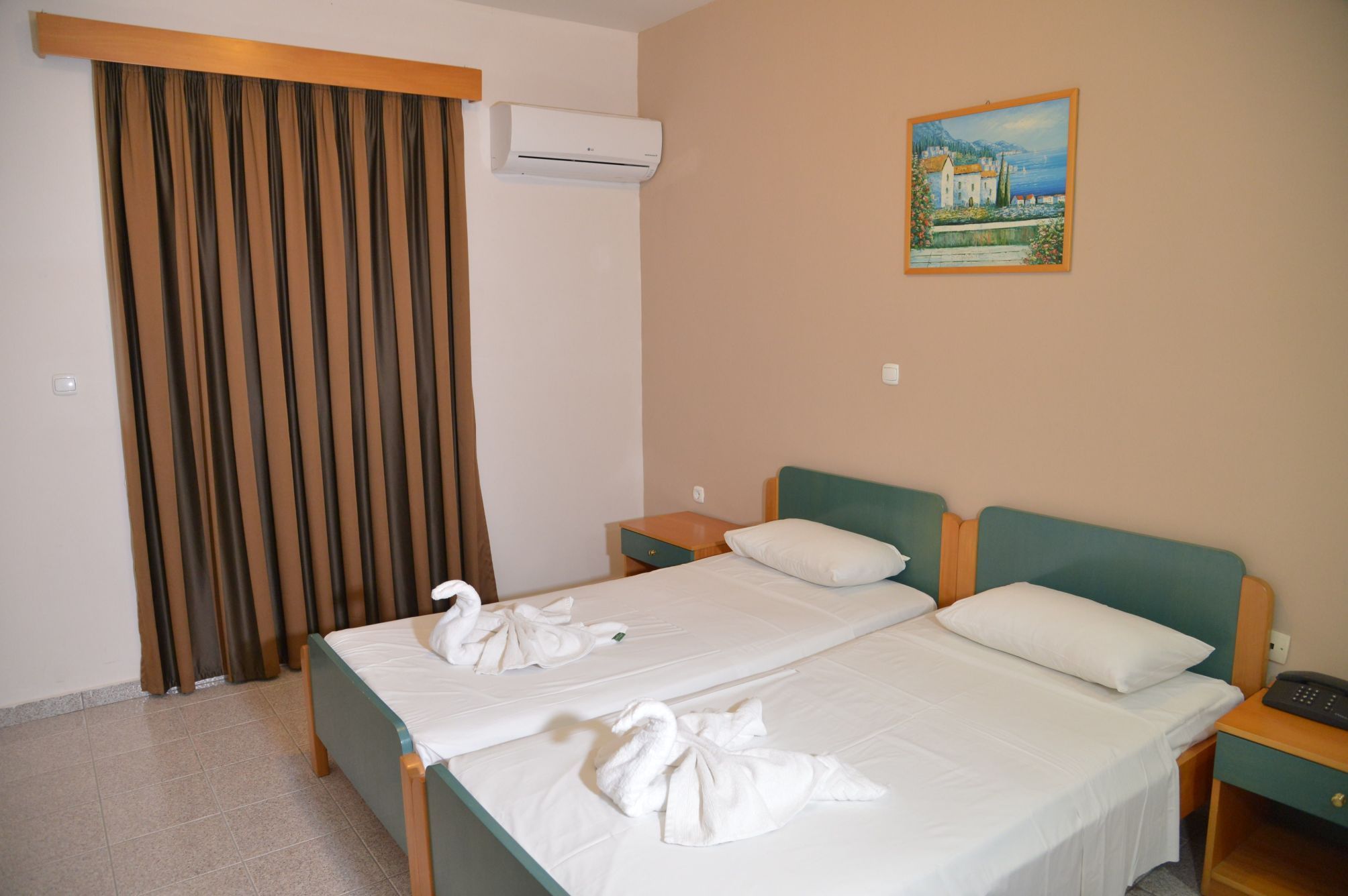 Emerald Hotel 2