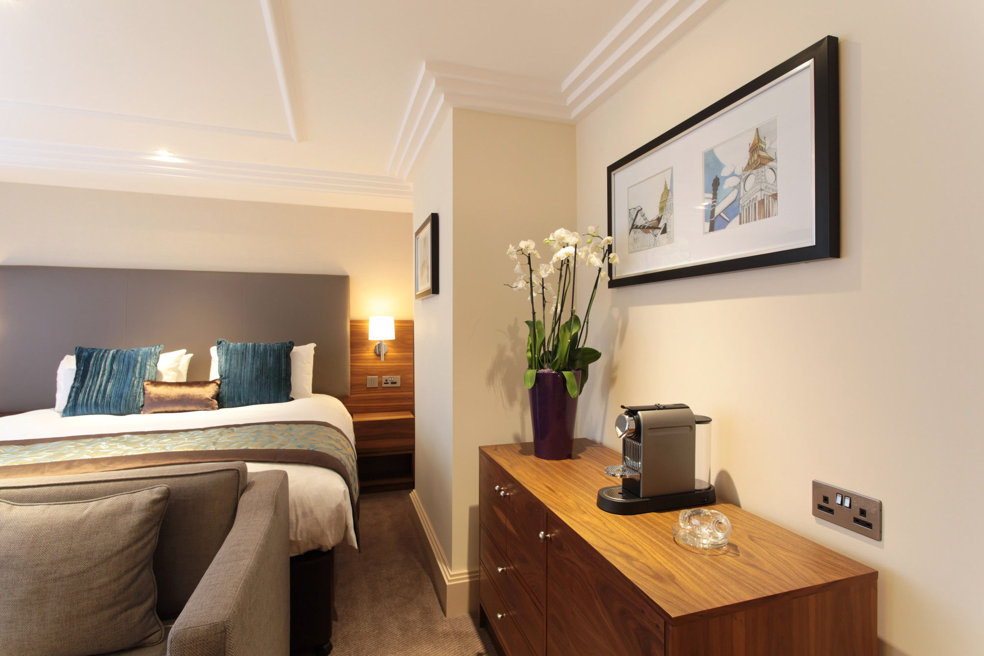 The Marble Arch Hotel, by Thistle 2