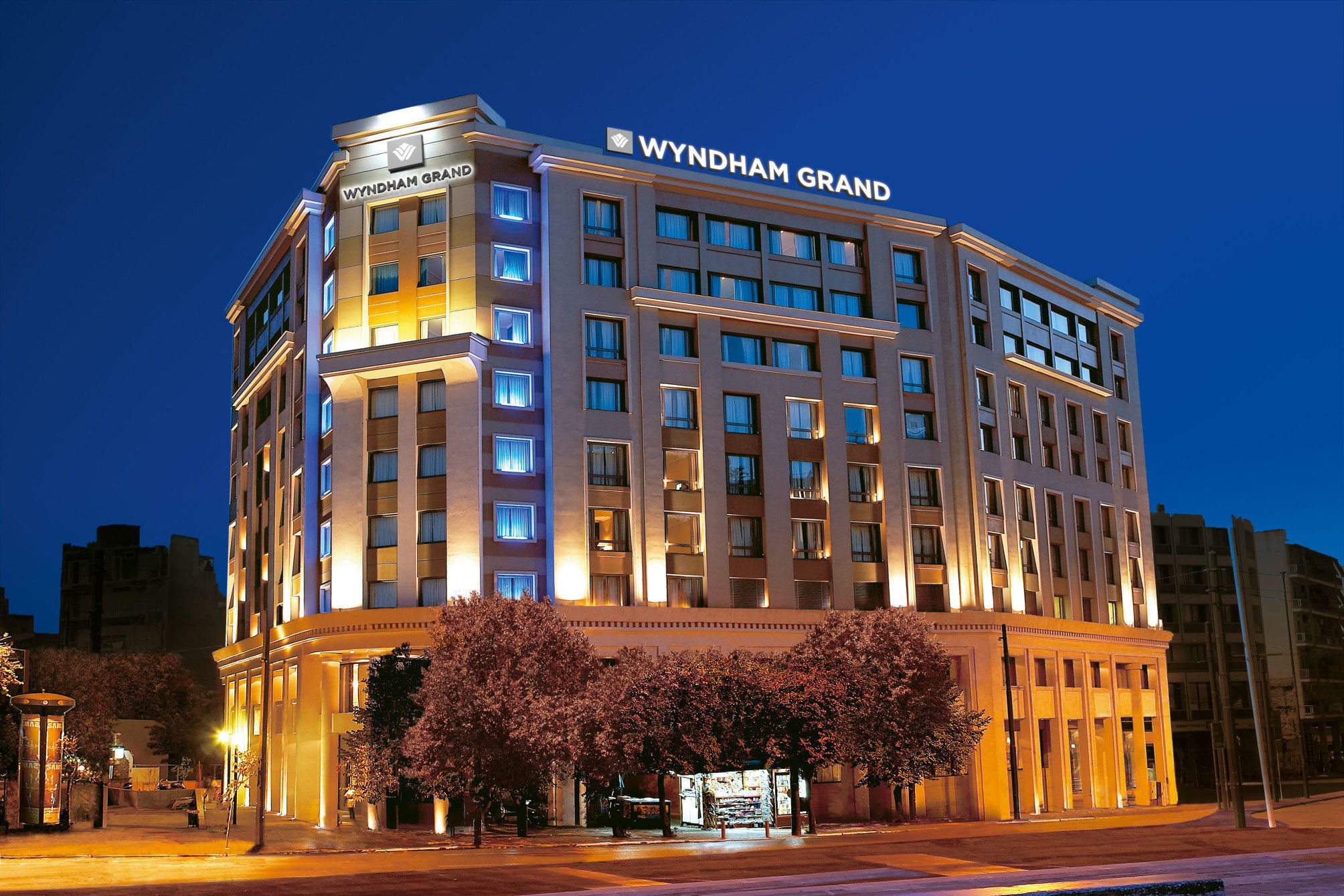 Zeus Wyndham Grand Athens 2