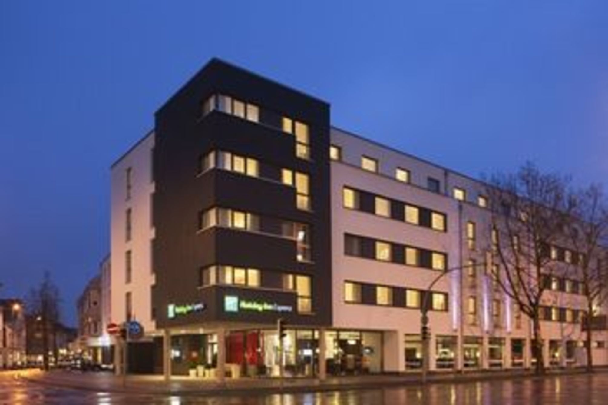Holiday Inn Express GUETERSLOH by IHG 2