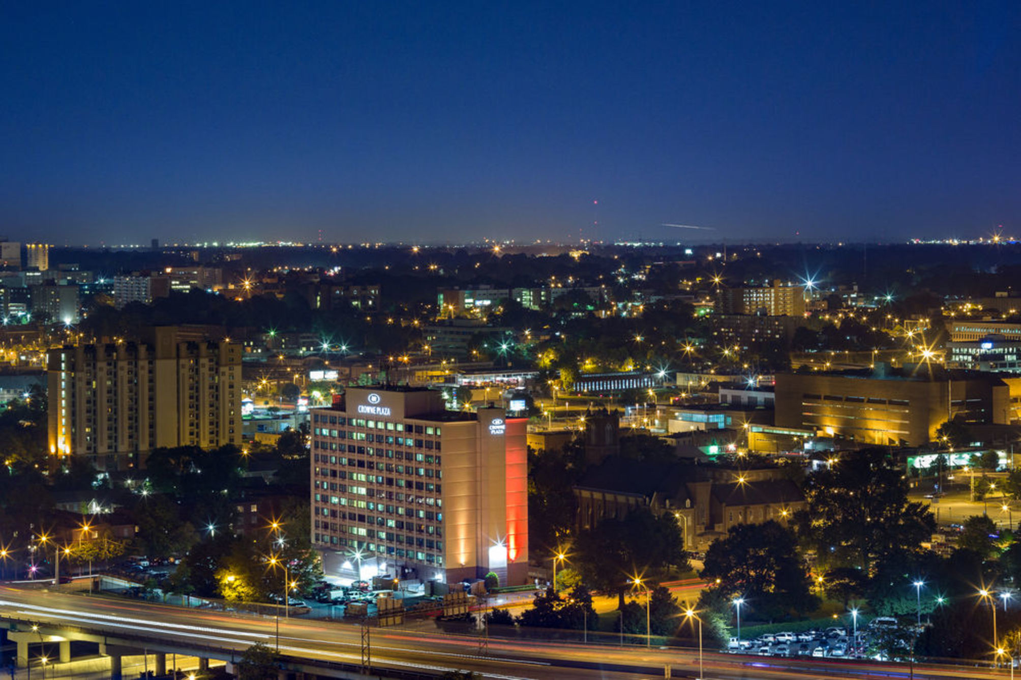 Crowne Plaza MEMPHIS DOWNTOWN by IHG 2