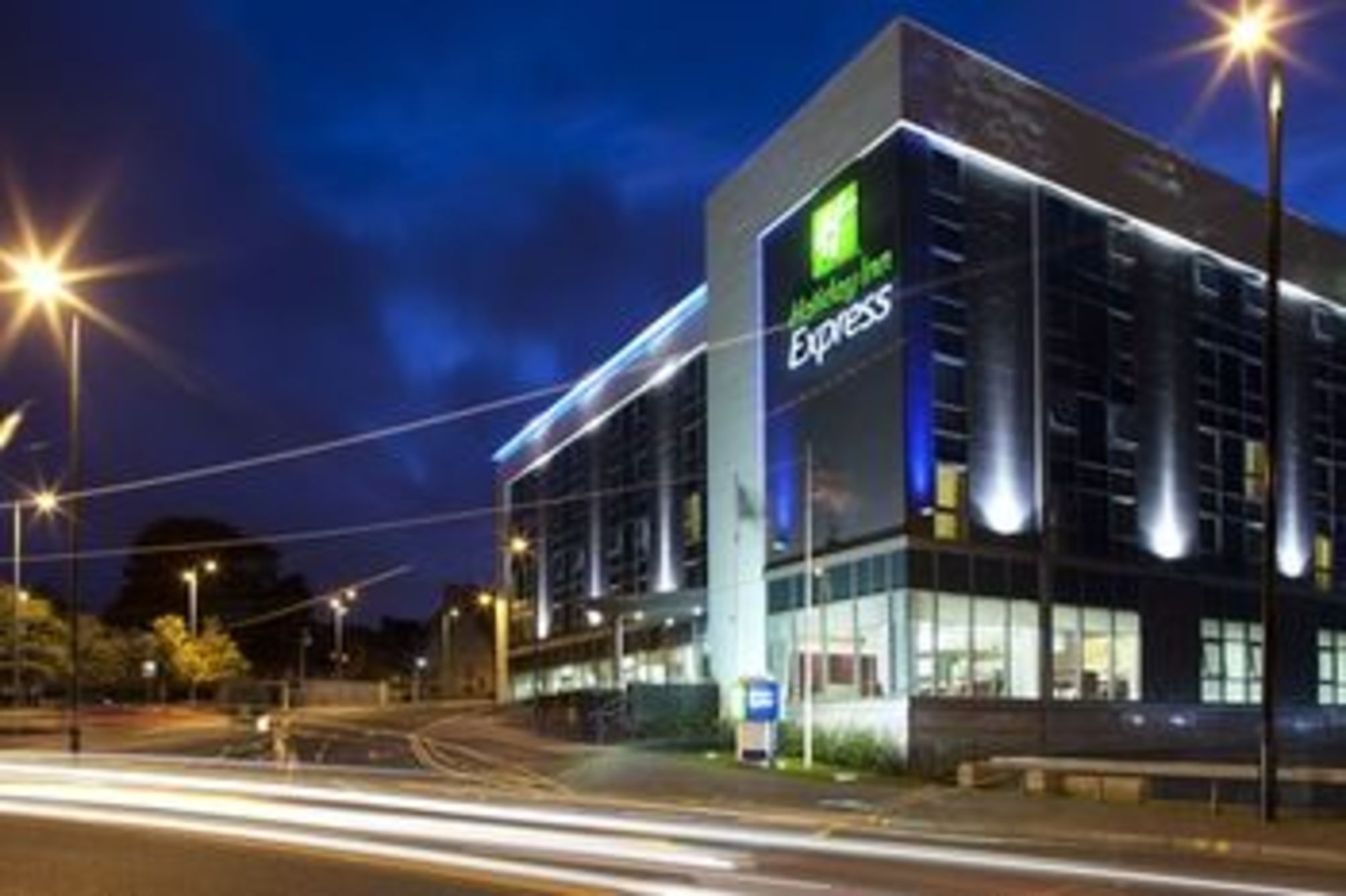 Holiday Inn Express HAMILTON by IHG 2