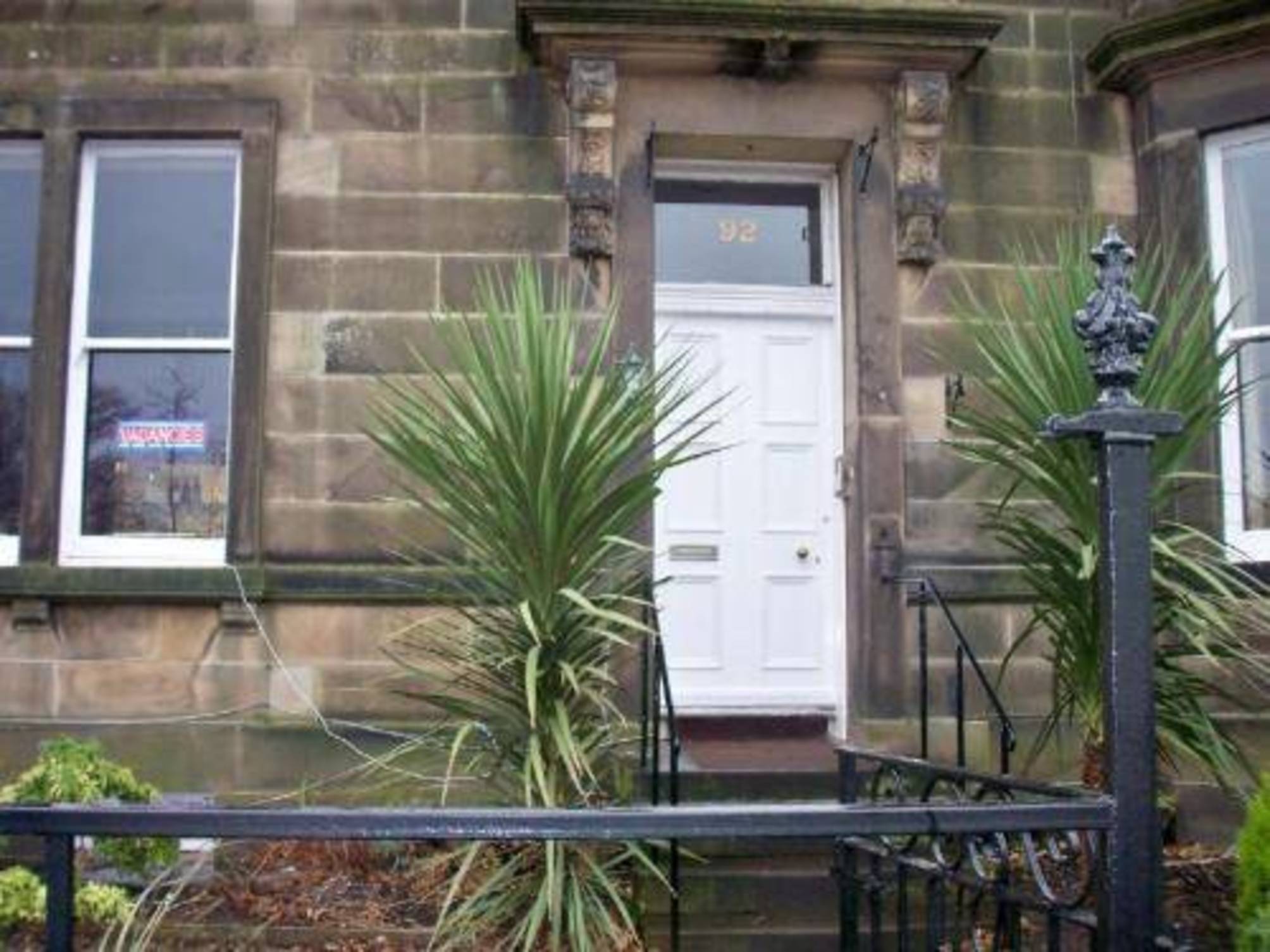 Edinburgh House Hotel 1