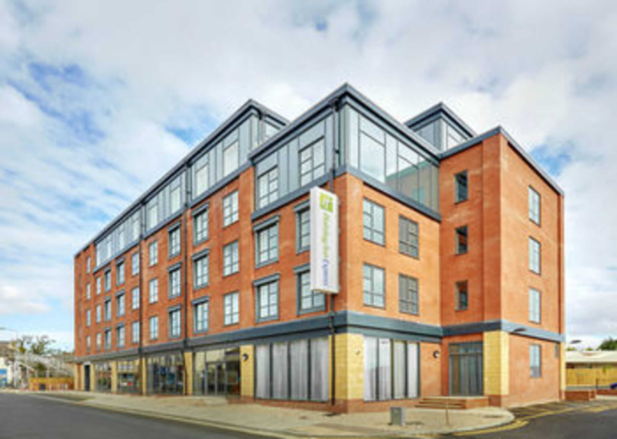 Holiday Inn Express GRIMSBY by IHG 2