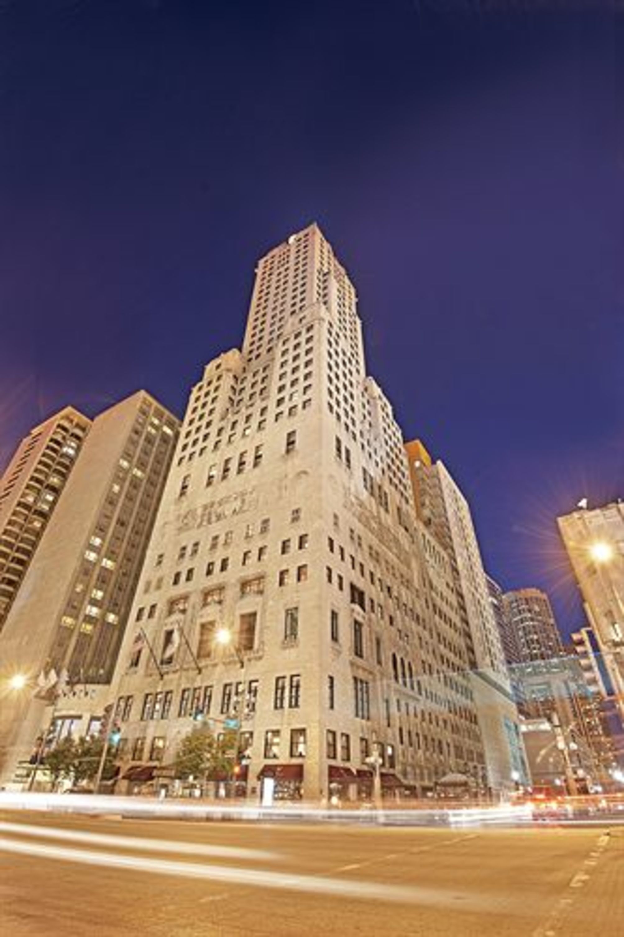 InterContinental Hotels CHICAGO MAGNIFICENT MILE by IHG 2