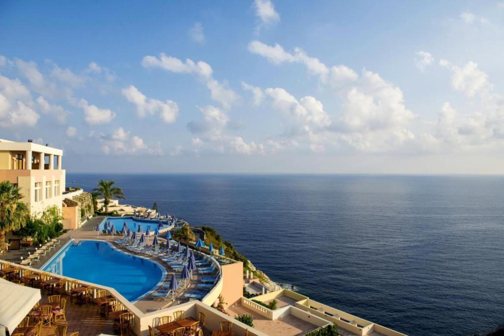 Athina Palace Resort & Spa 2
