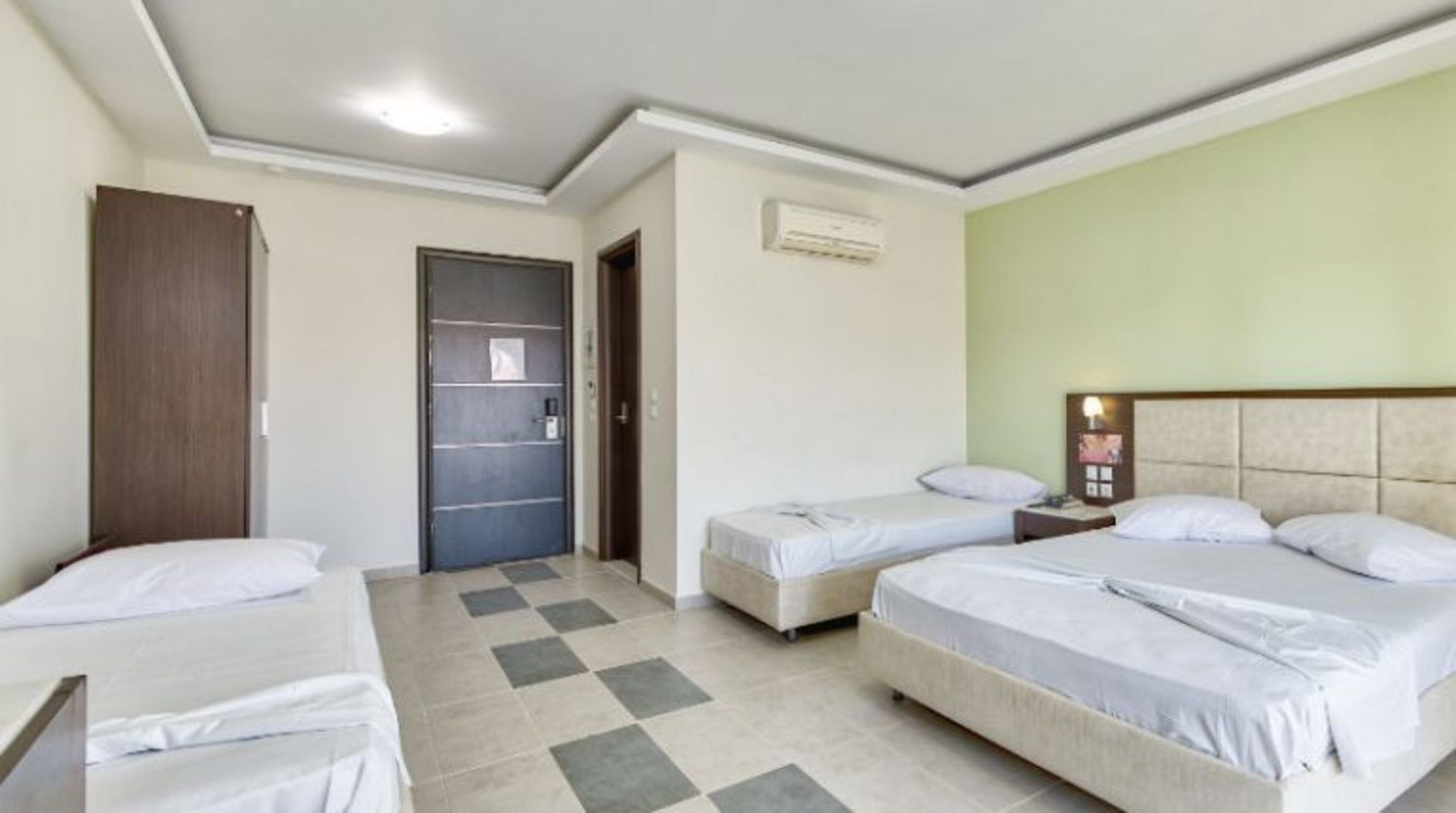 Familiar Habitación