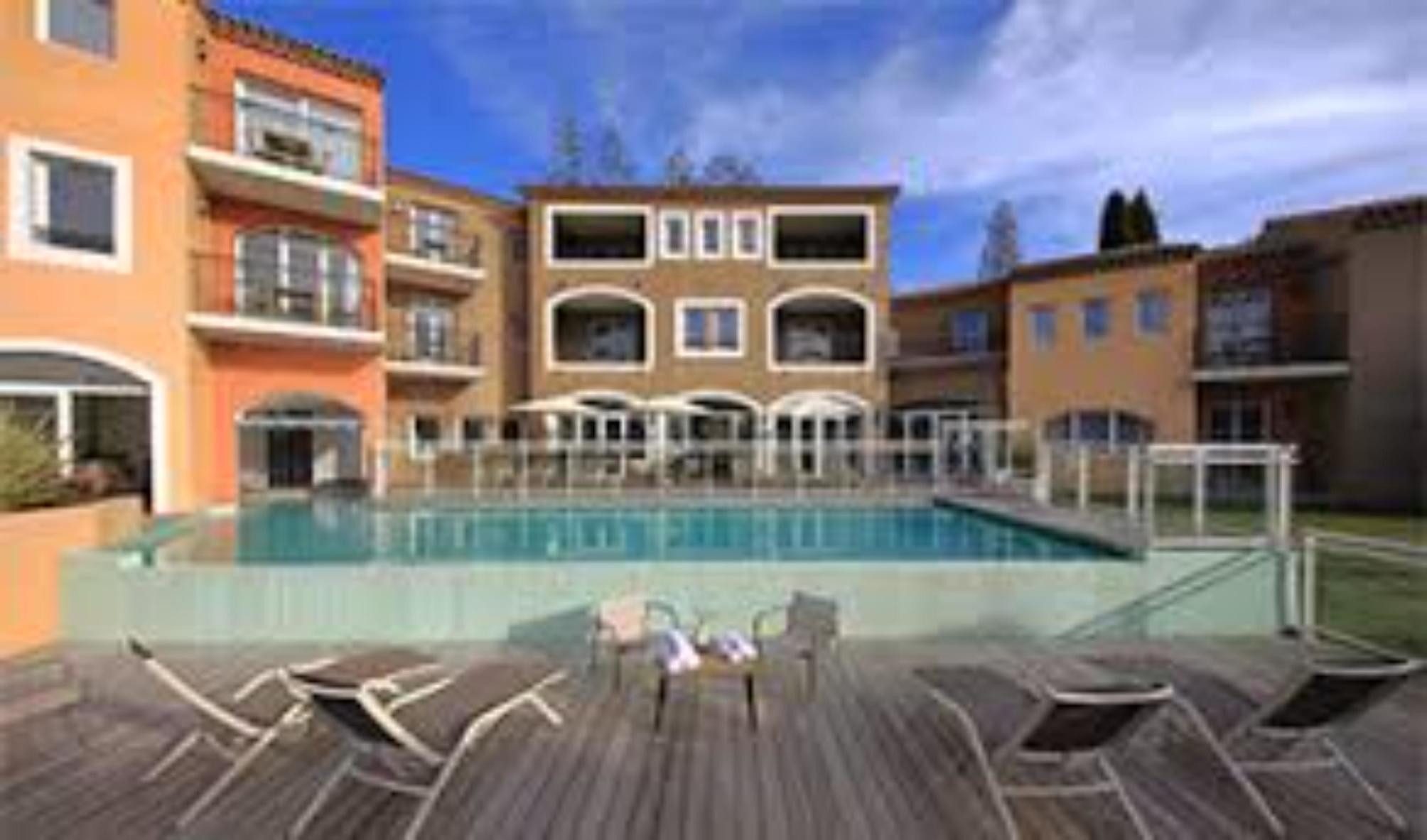 Adonis Mougins 1
