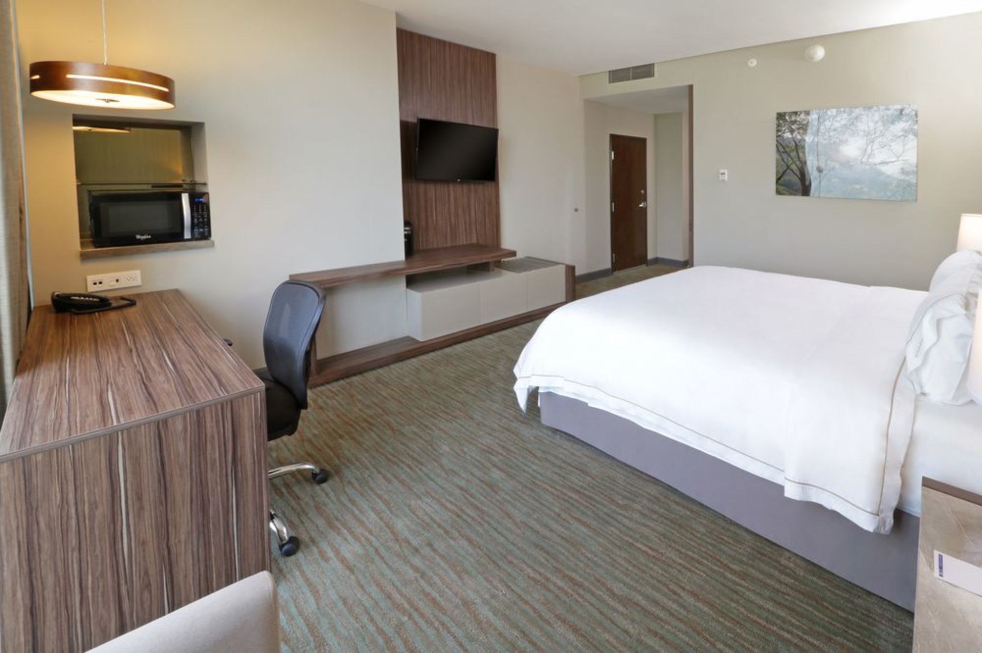 Holiday Inn Express & Suites Monterrey Valle by IHG 1