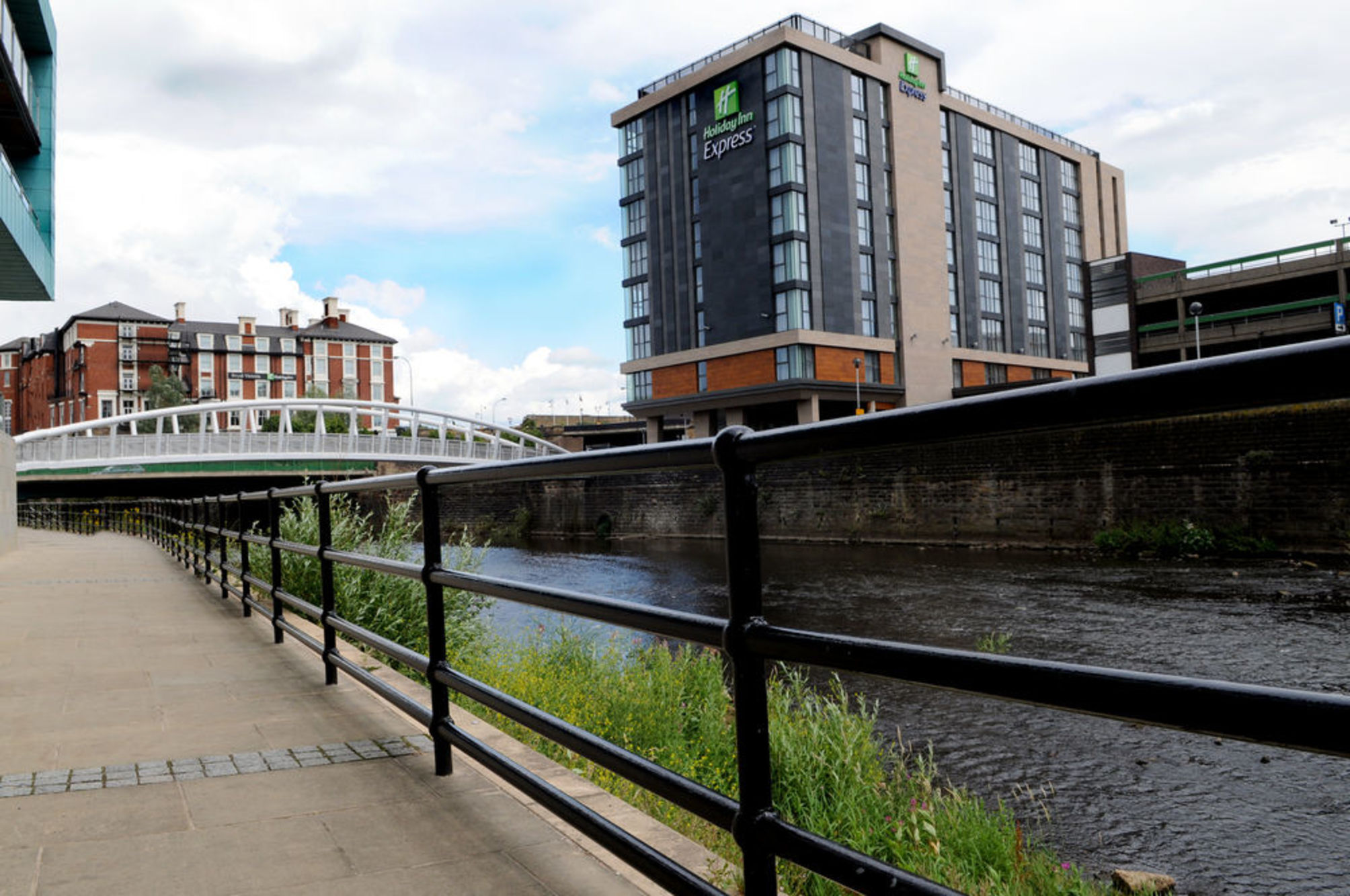 Holiday Inn Express SHEFFIELD CITY CENTRE by IHG 1