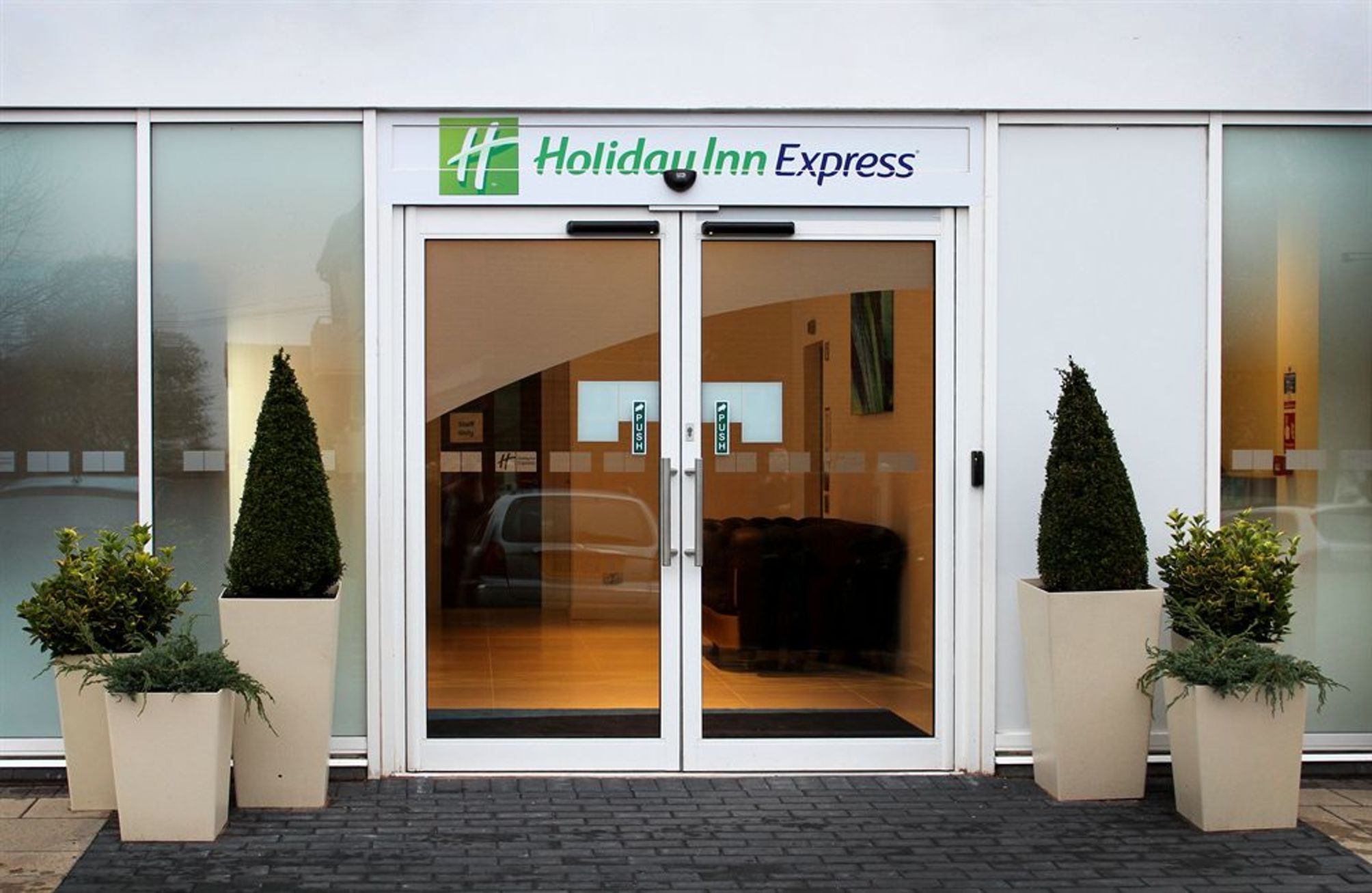 Holiday Inn Express WAKEFIELD by IHG 1