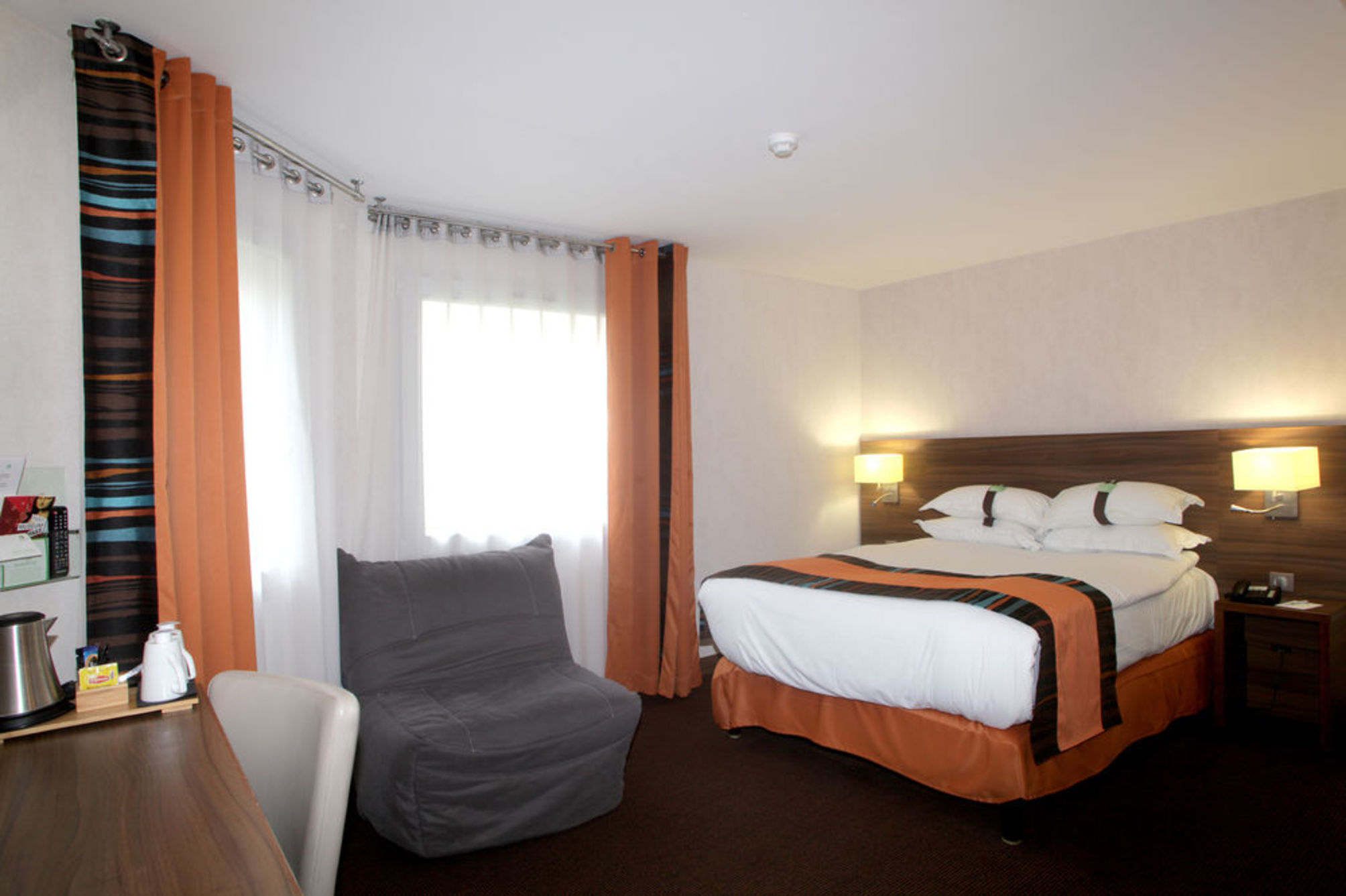 Holiday Inn PARIS - MONTMARTRE by IHG 1