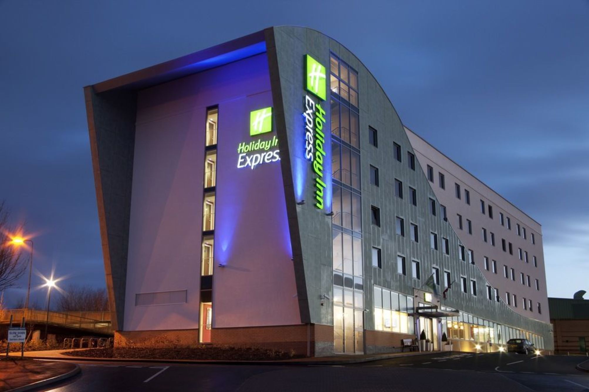Holiday Inn Express TAMWORTH by IHG 1