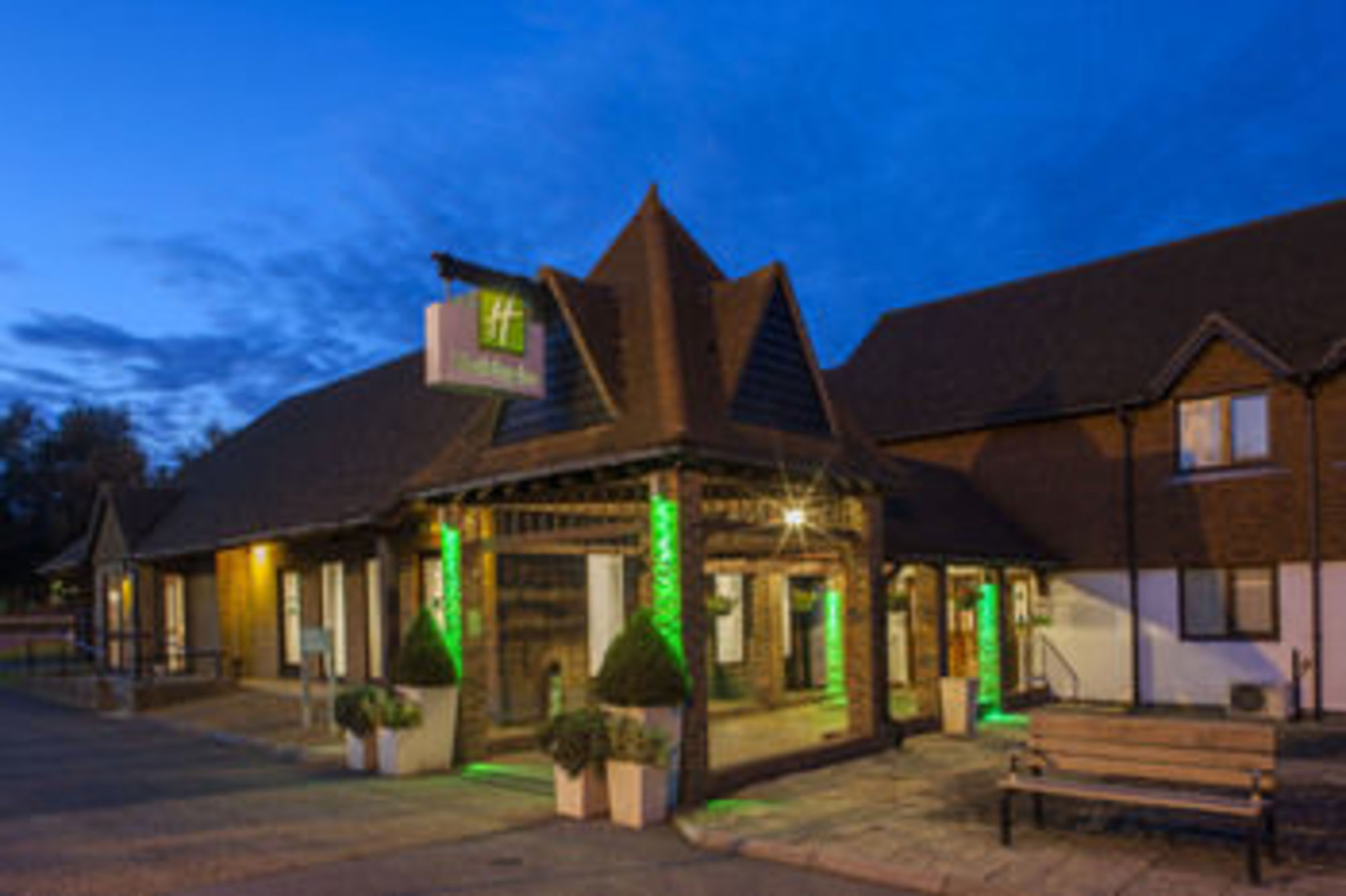 Holiday Inn ASHFORD - CENTRAL by IHG 1