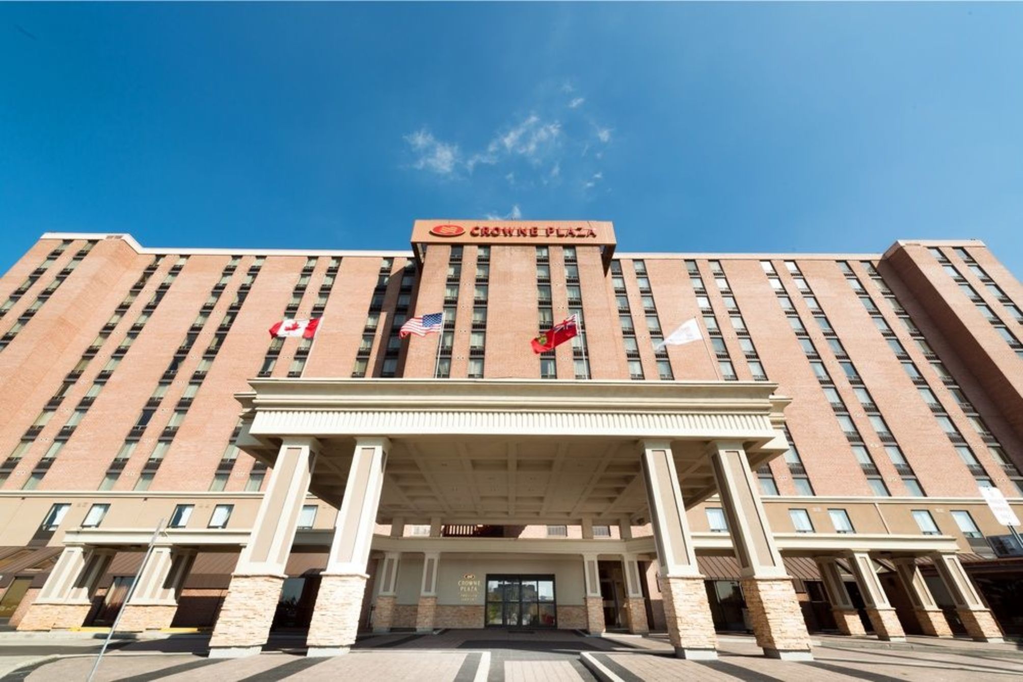 Crowne Plaza TORONTO AIRPORT by IHG 1