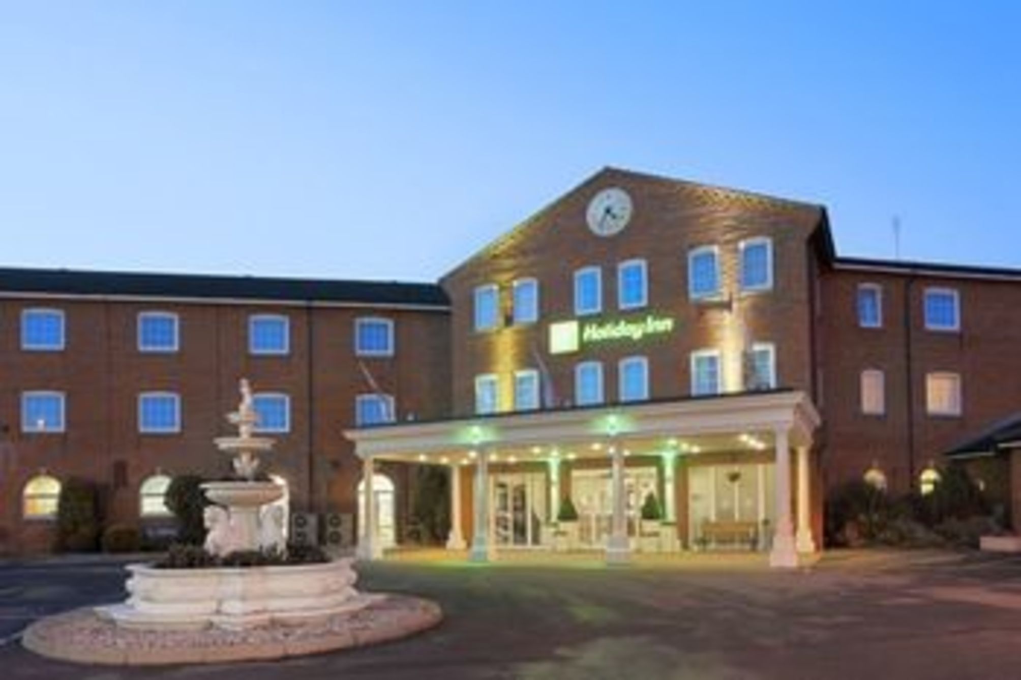 Holiday Inn CORBY KETTERING HOTEL & SPA by IHG 1