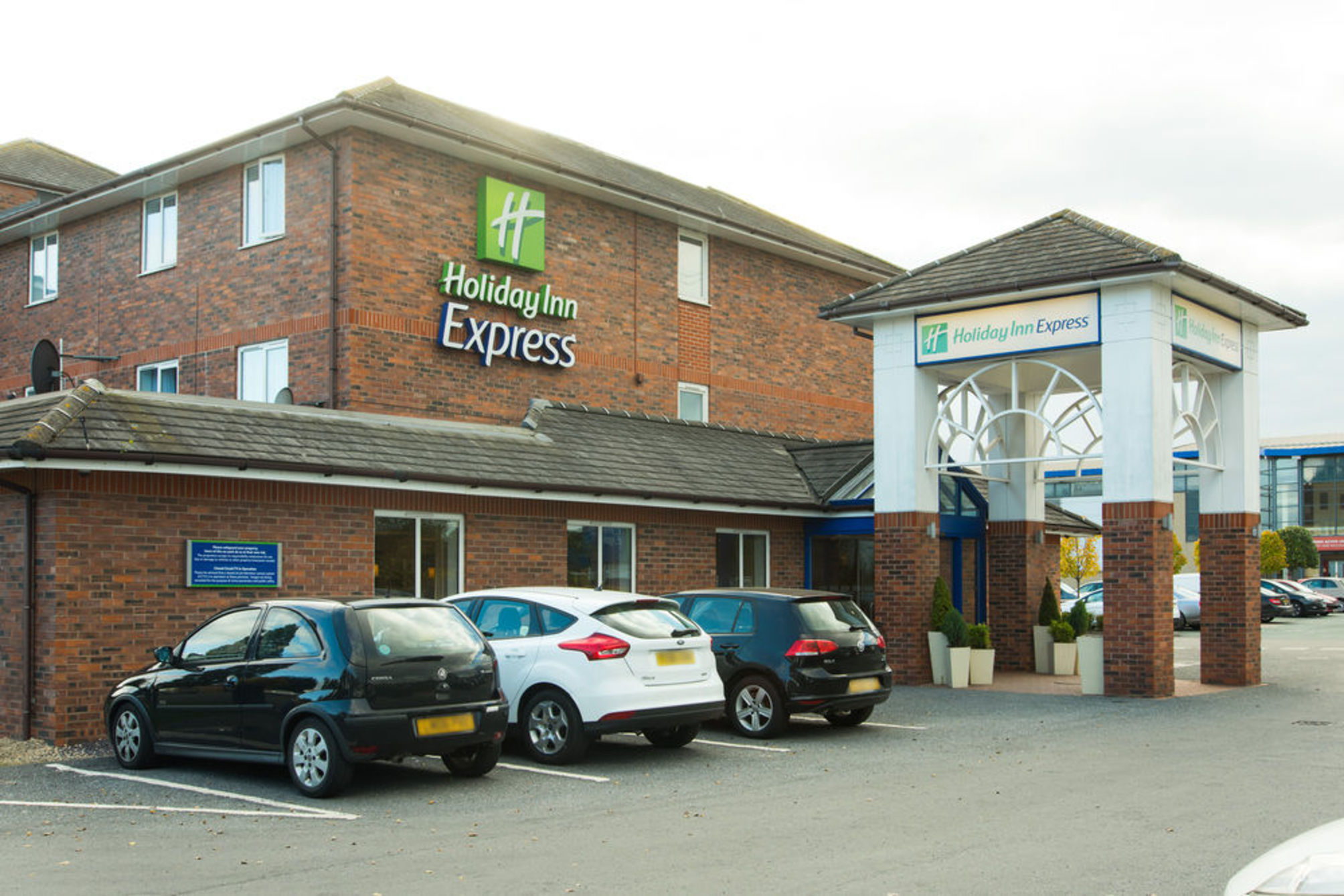Holiday Inn Express LICHFIELD by IHG 1