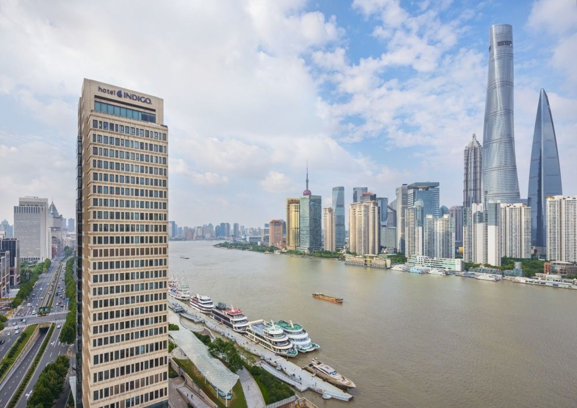 Hotel Indigo SHANGHAI ON THE BUND by IHG 1