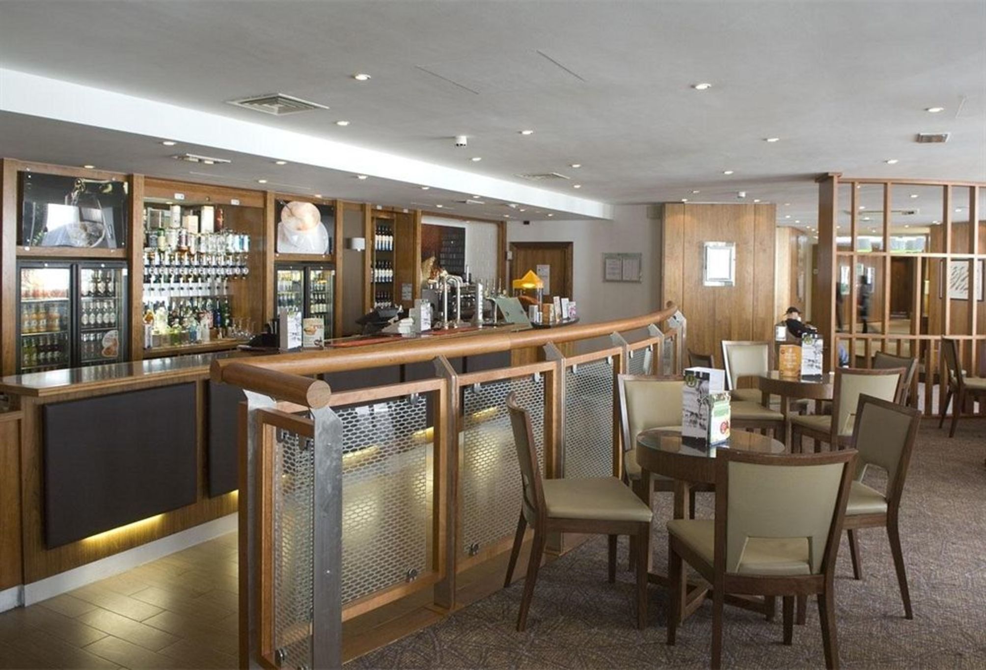 Holiday Inn LONDON - SHEPPERTON by IHG 1