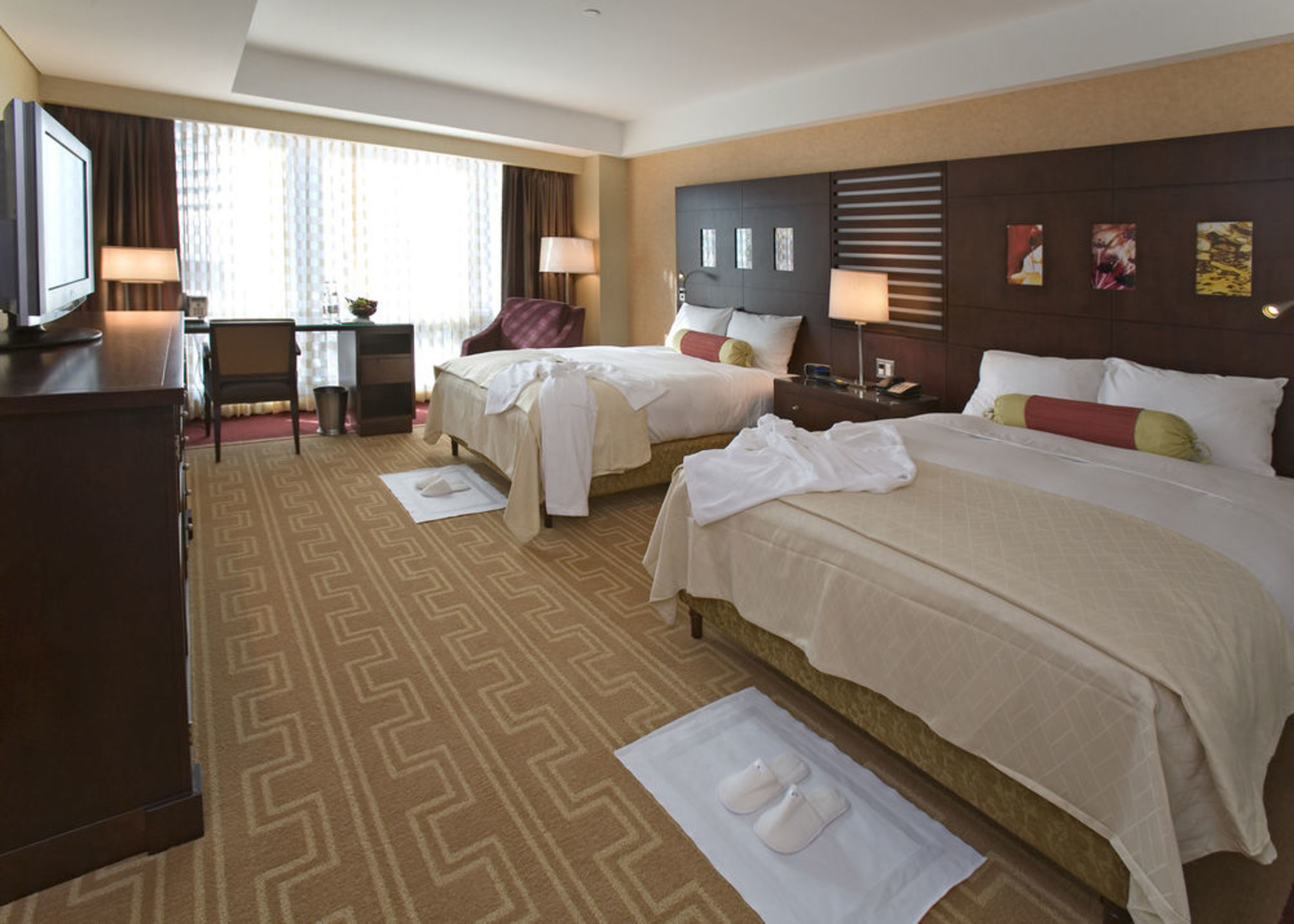 InterContinental Hotels BOSTON by IHG 1