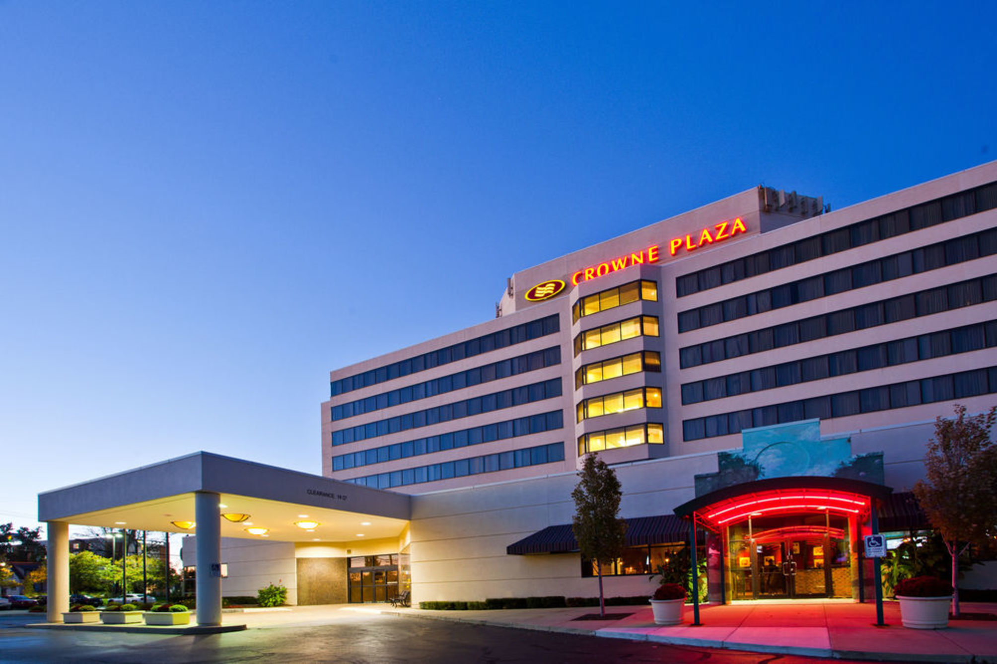 Crowne Plaza AUBURN HILLS by IHG 1