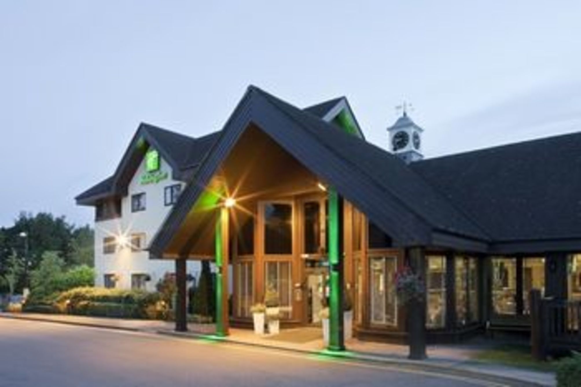 Holiday Inn HEMEL HEMPSTEAD M1, JCT. 8 by IHG 1