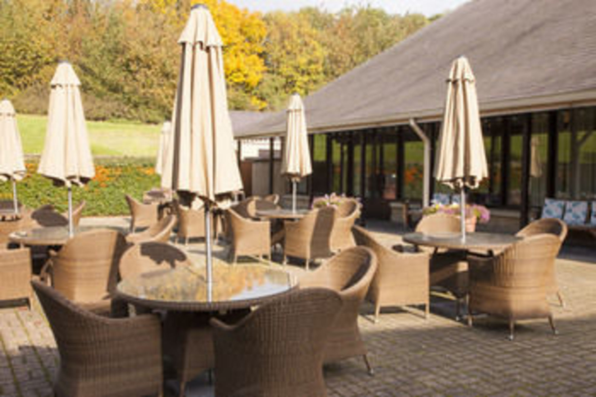 Holiday Inn LEEDS - BRIGHOUSE by IHG 1