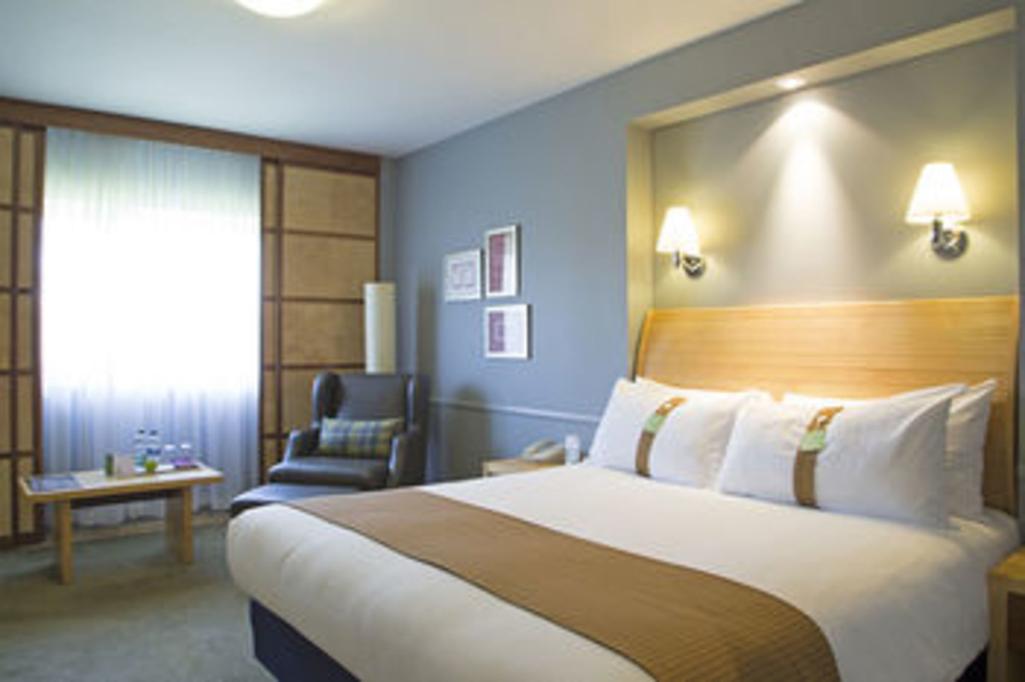Holiday Inn GUILDFORD by IHG 1