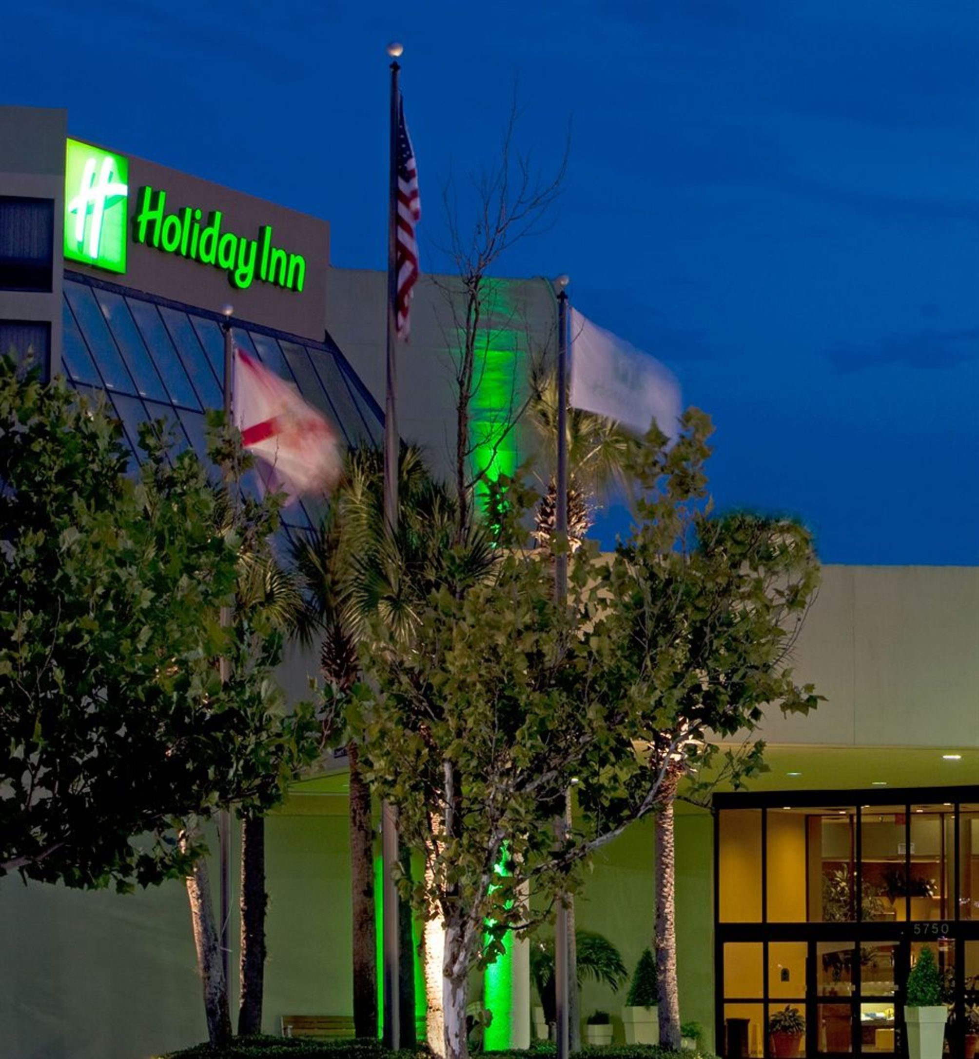 Holiday Inn ORLANDO-INTERNATIONAL AIRPORT by IHG 1