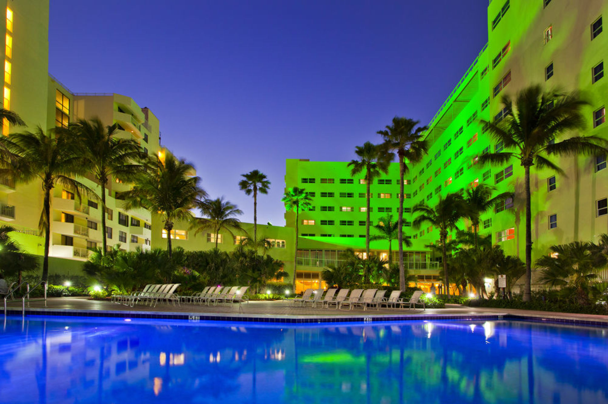 Holiday Inn MIAMI BEACH-OCEANFRONT by IHG 1