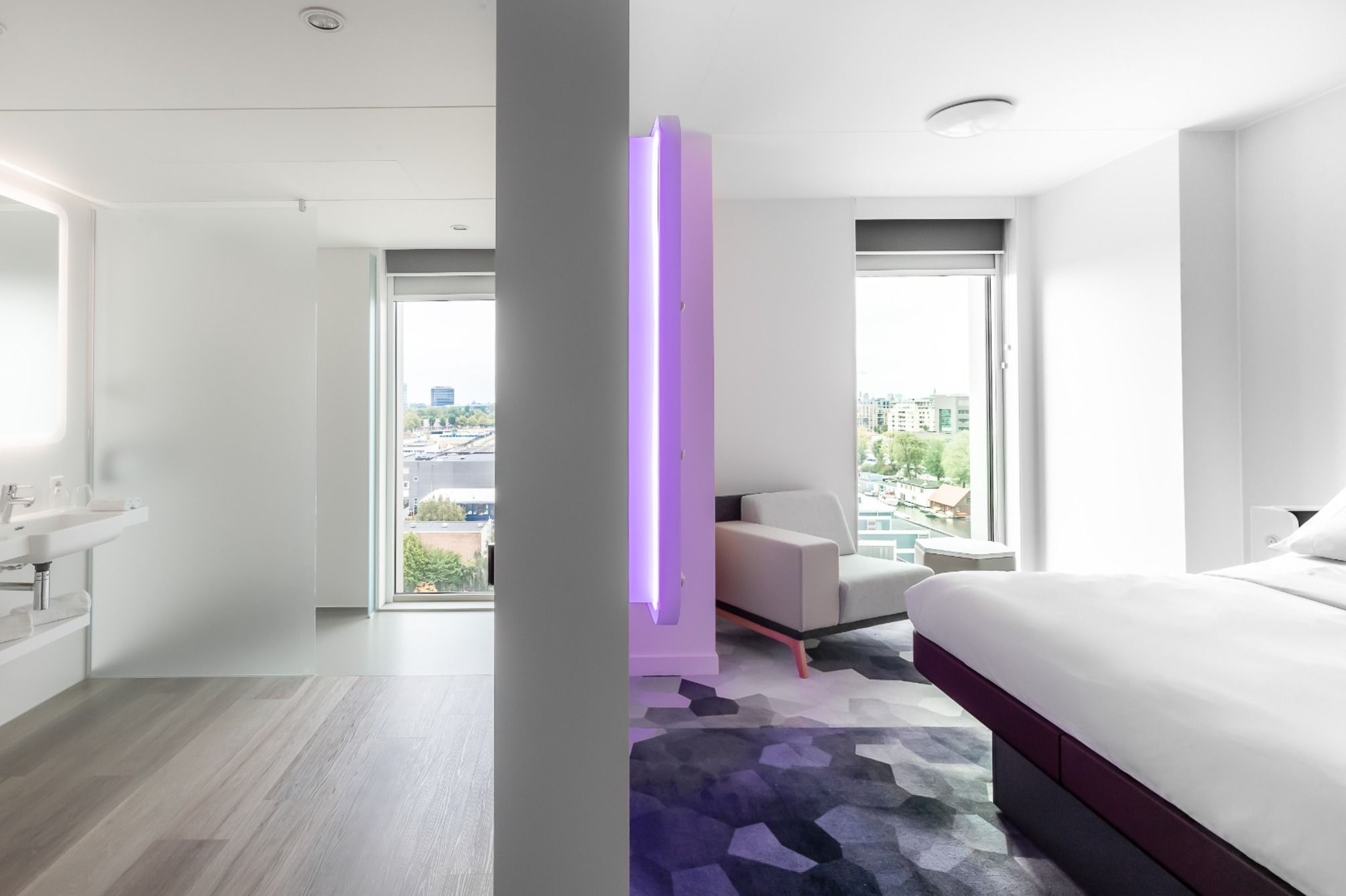 YOTEL Glasgow 2