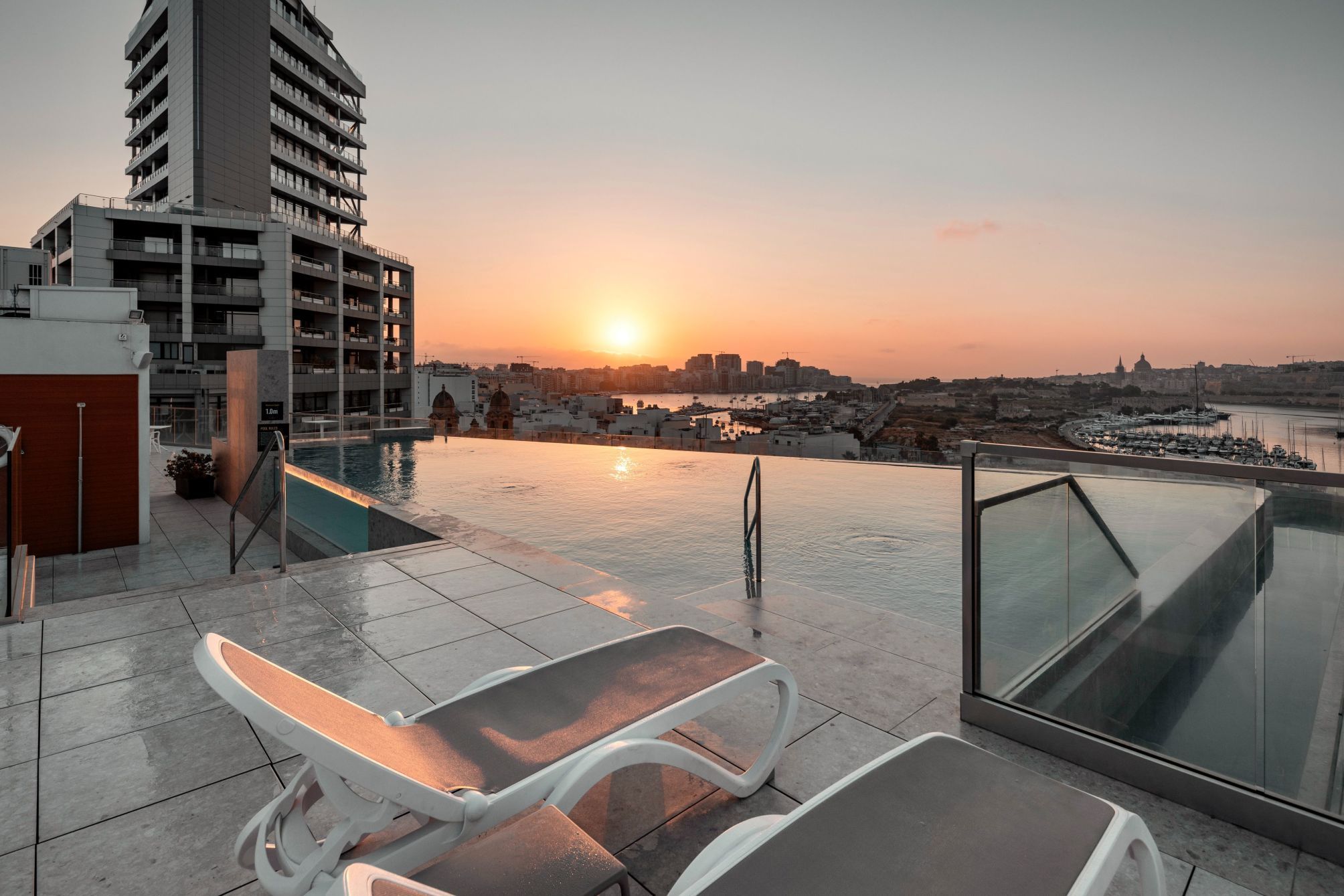 Grands Suites Hotel and Spa Sliema 2