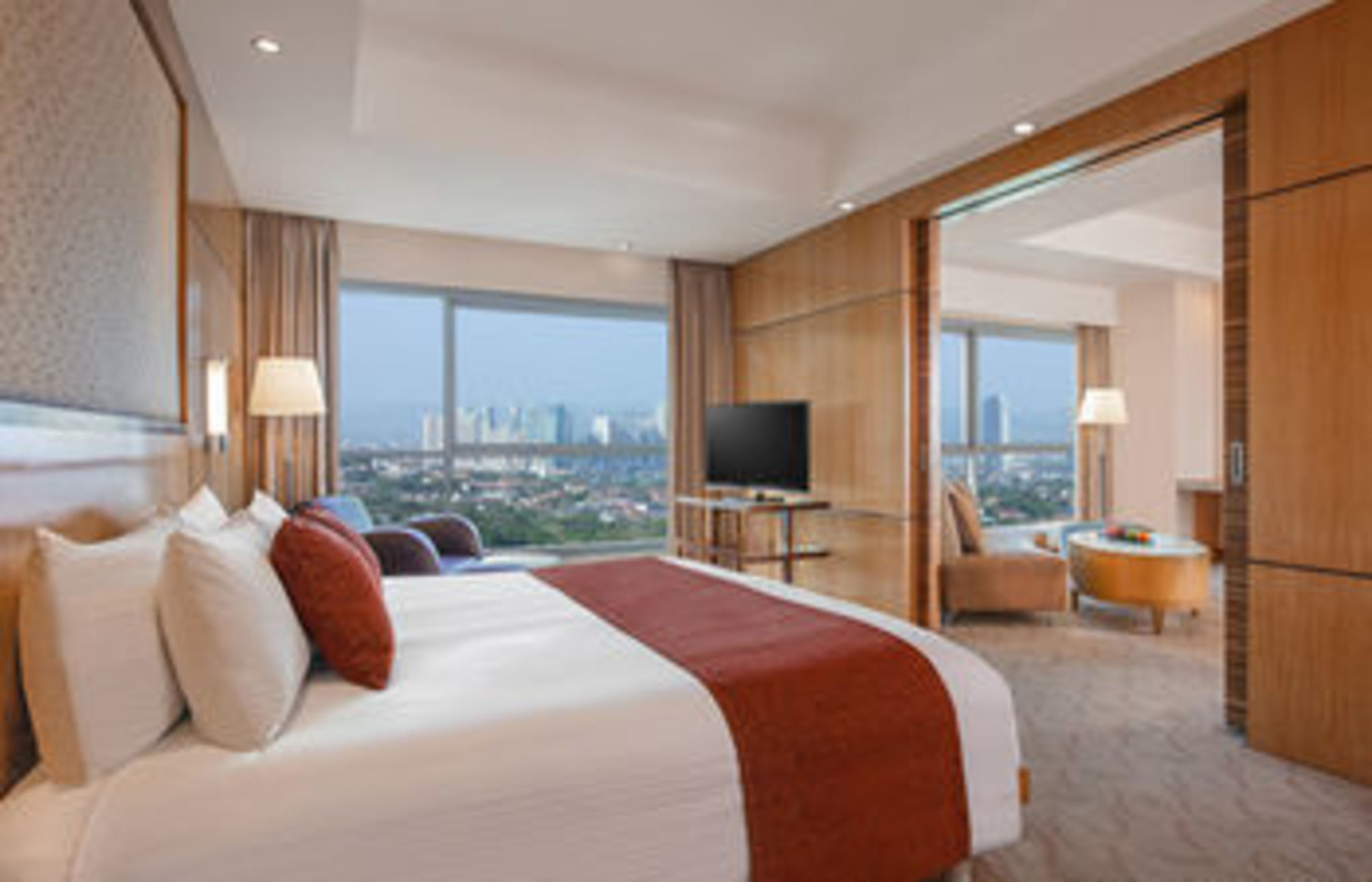 Crowne Plaza MANILA GALLERIA by IHG 2