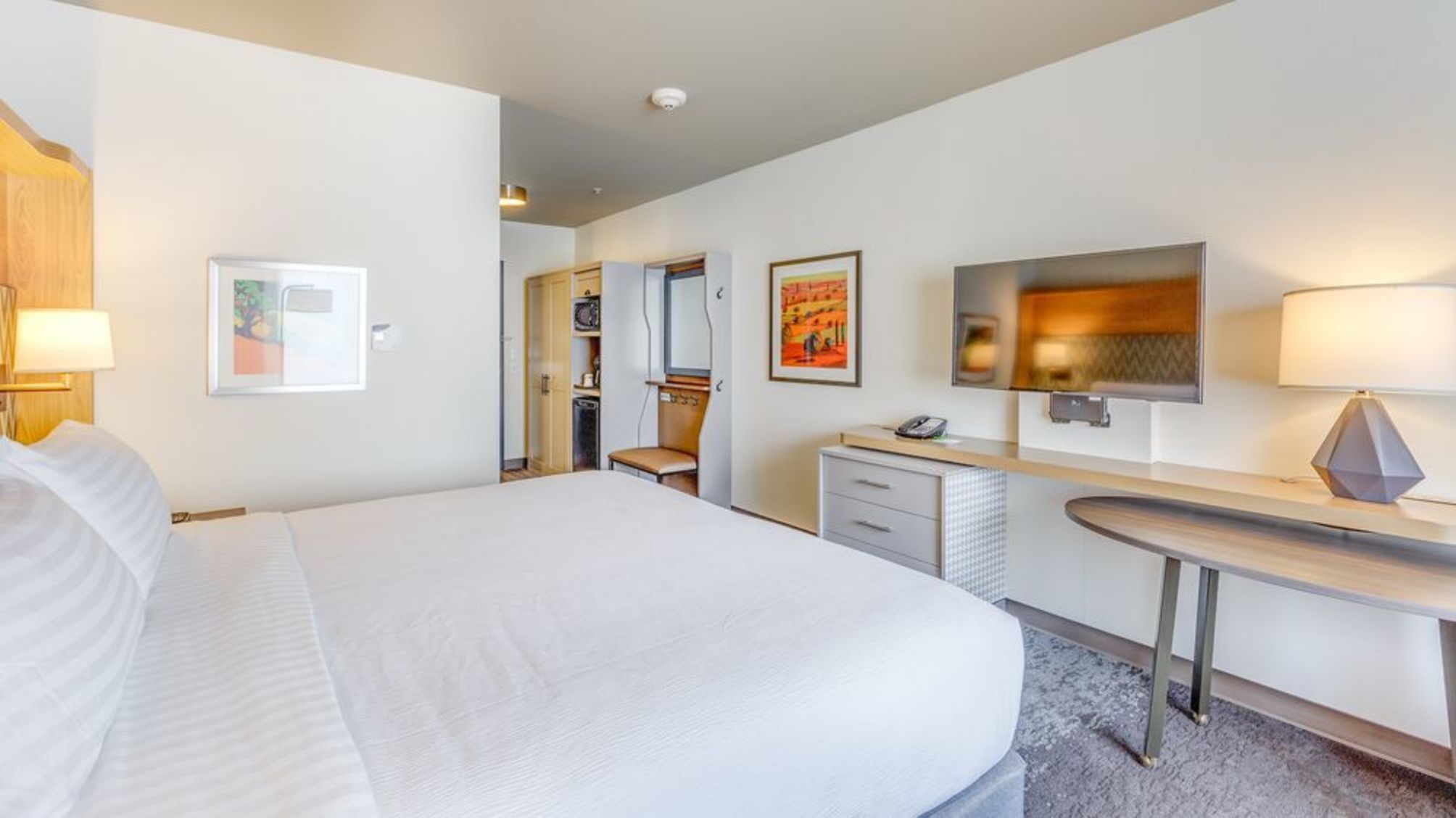 Holiday Inn & Suites BELLINGHAM by IHG 2