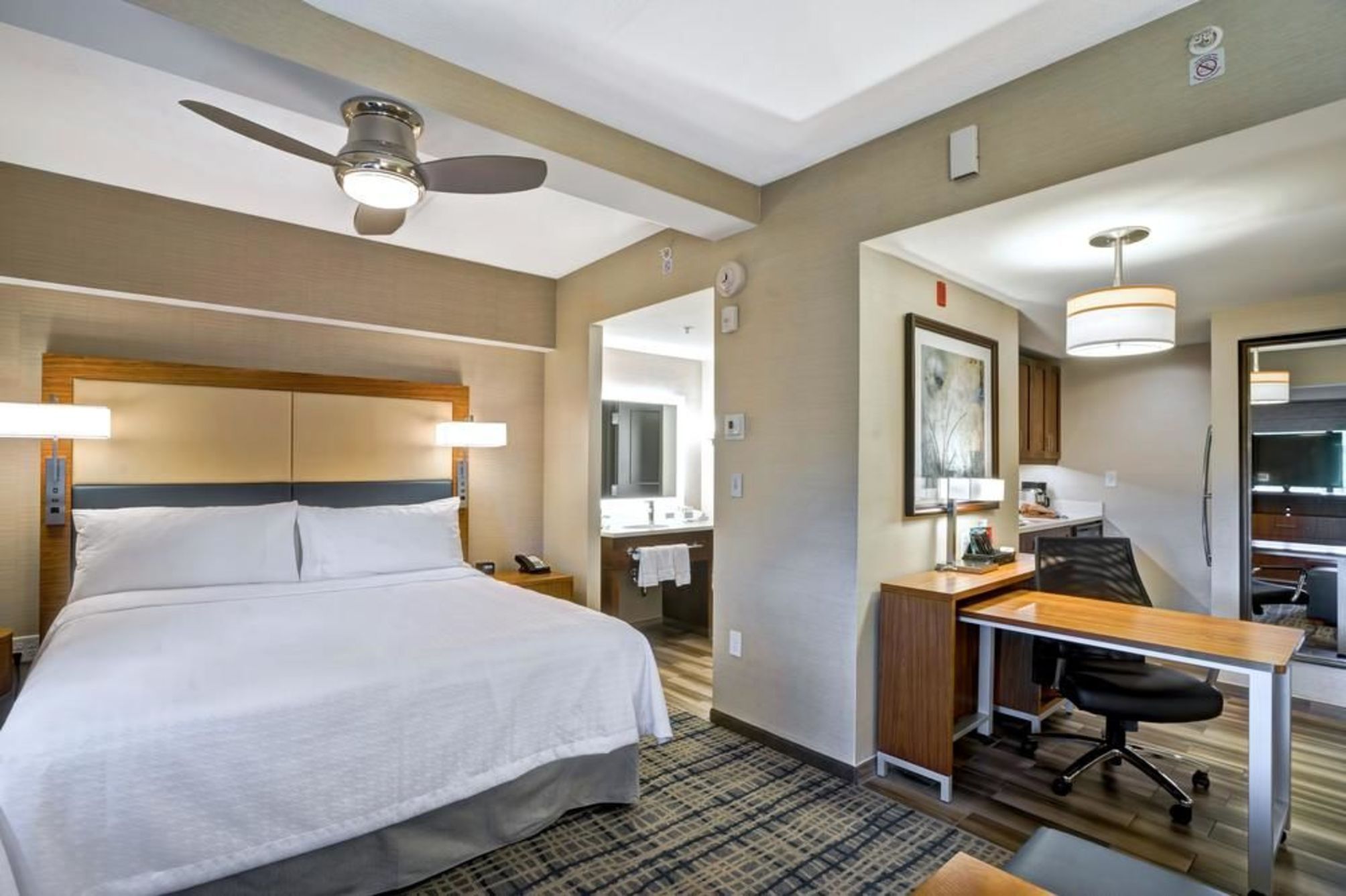 Homewood Suites by Hilton Boston Brookline-Longwood Medical 1
