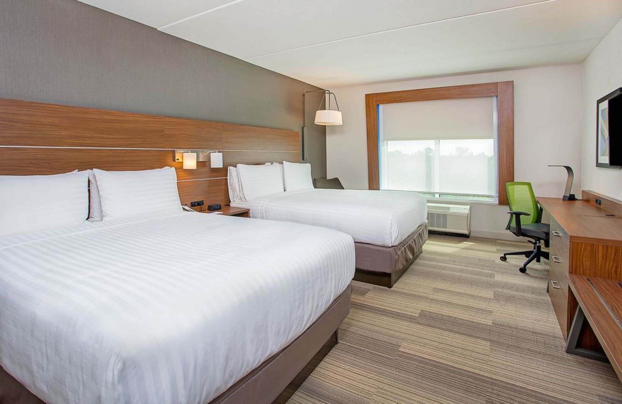 Holiday Inn Express & Suites COVINGTON by IHG 2