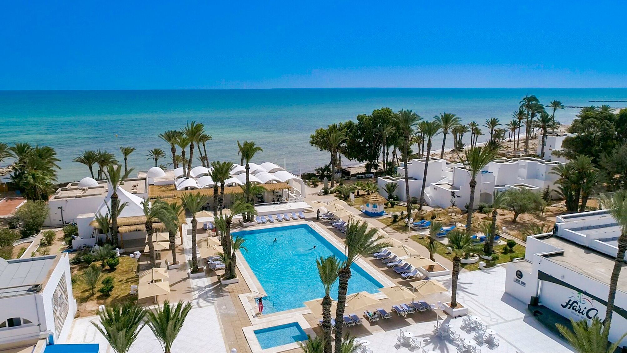 Hari Club Beach Resort 1