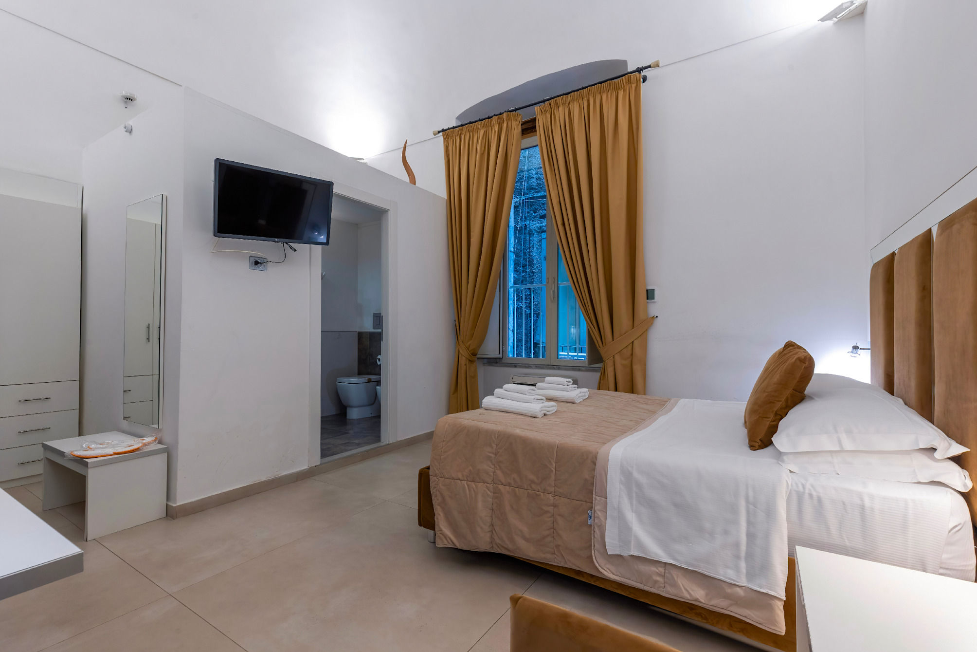 Il Tesoro Smart Suite & SPA 1