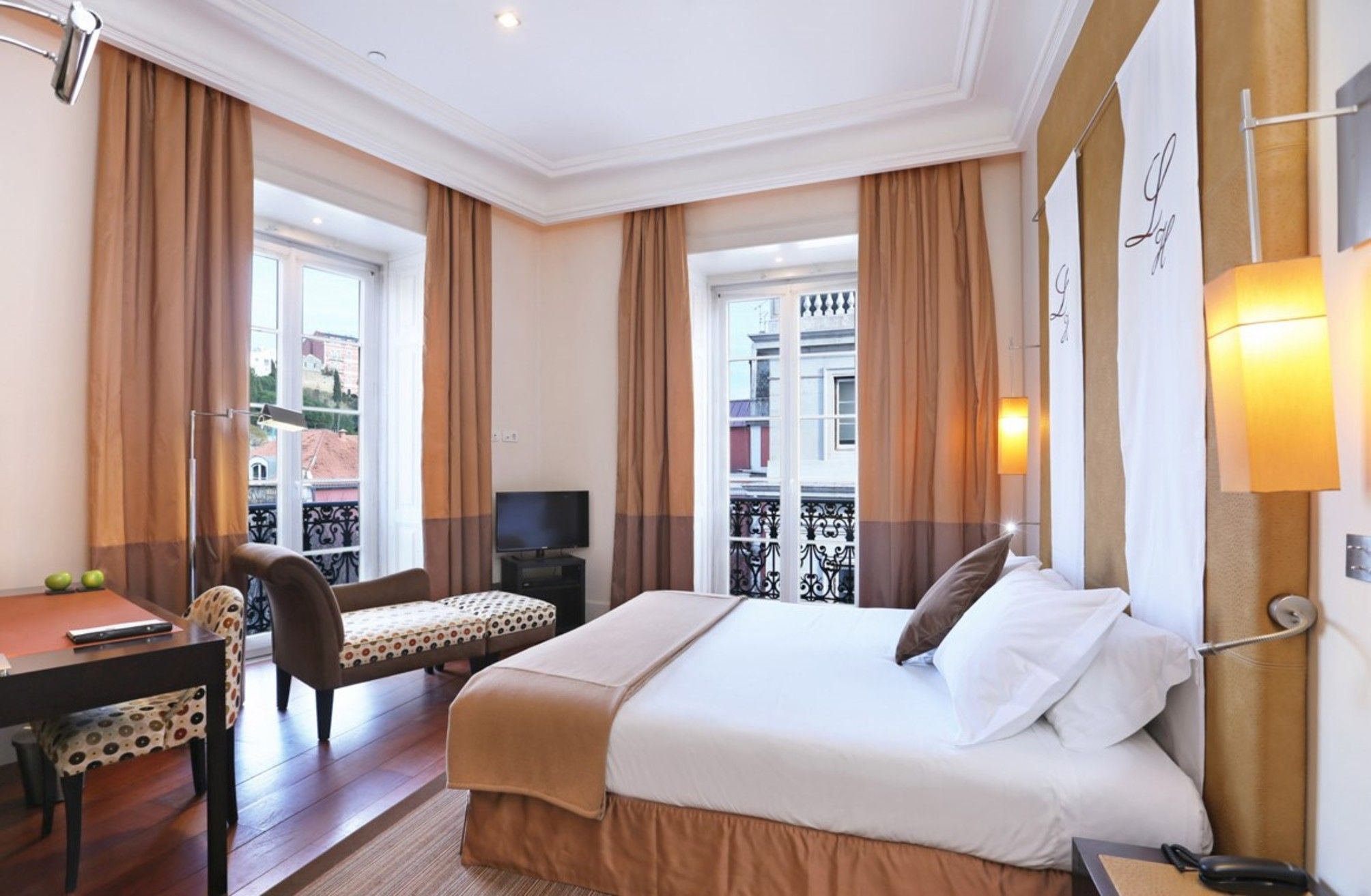 Lisbon Superior Twin/Double Room 