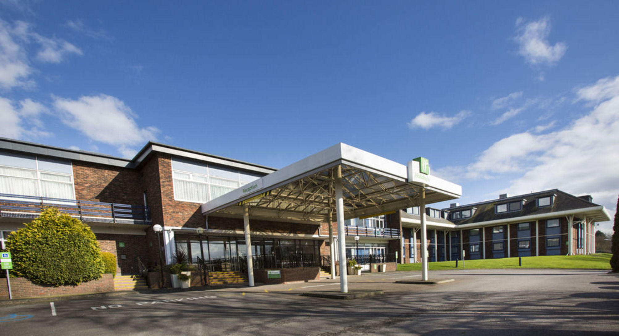Holiday Inn LUTON - SOUTH M1, JCT.9 by IHG 1