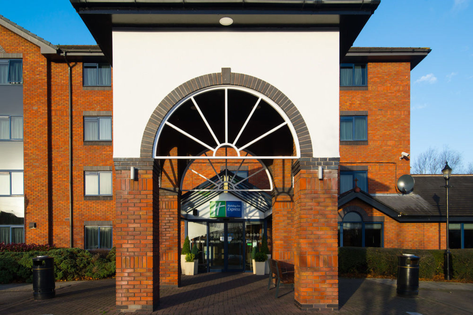 Holiday Inn Express STAFFORD by IHG 2