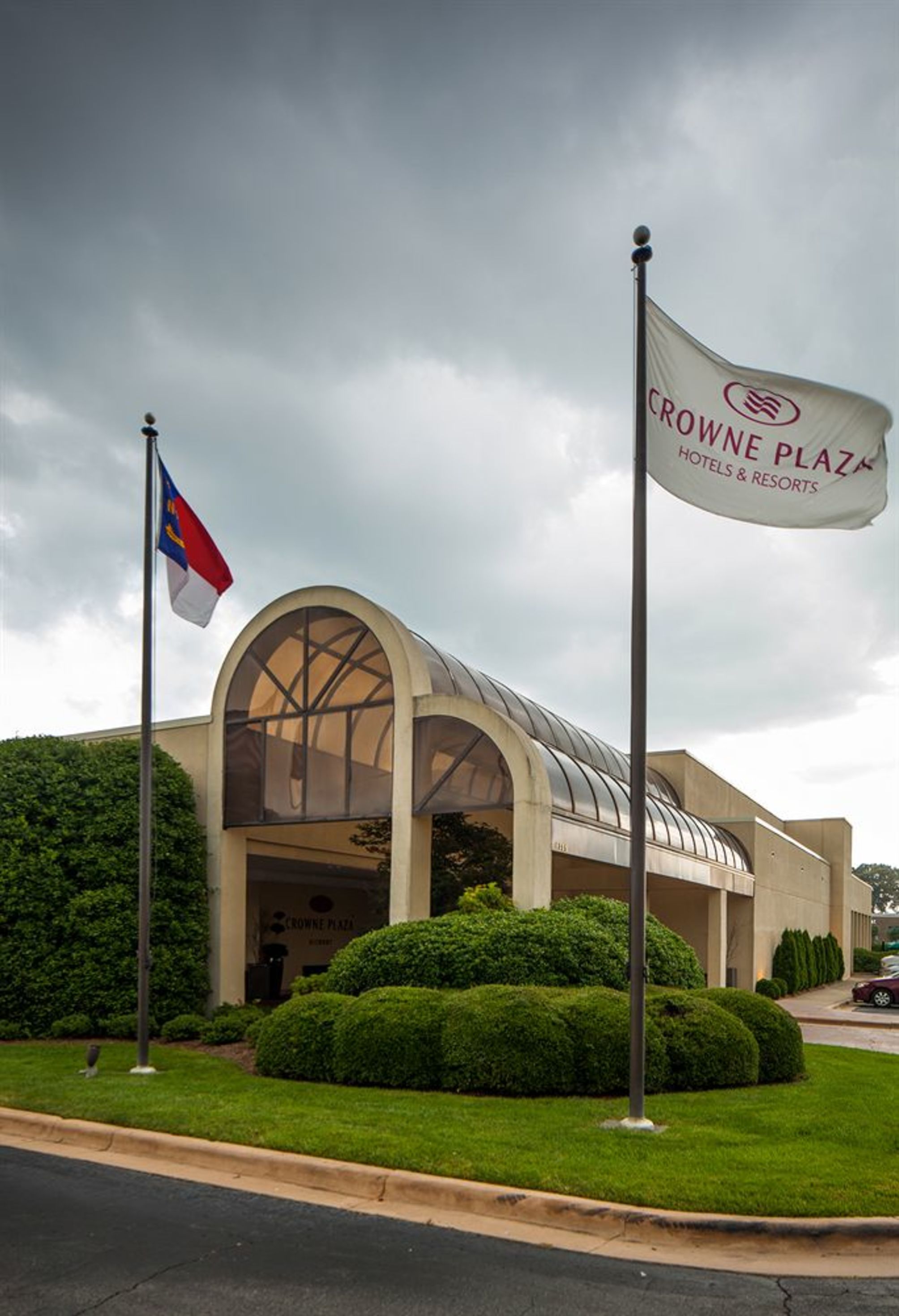 Crowne Plaza HICKORY by IHG 2