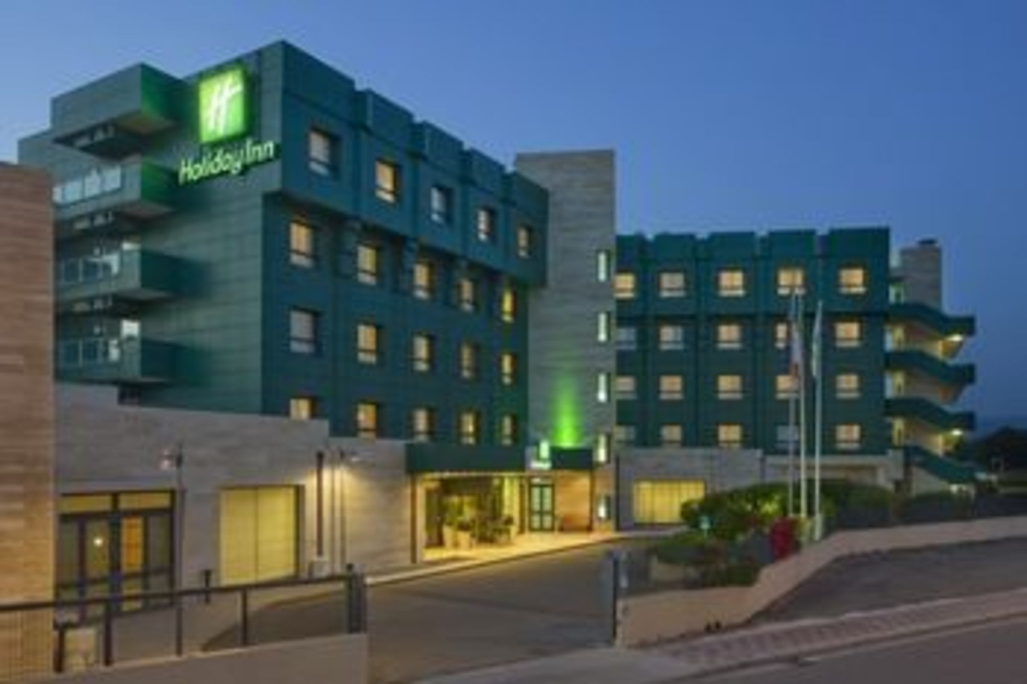 Holiday Inn CAGLIARI by IHG 2