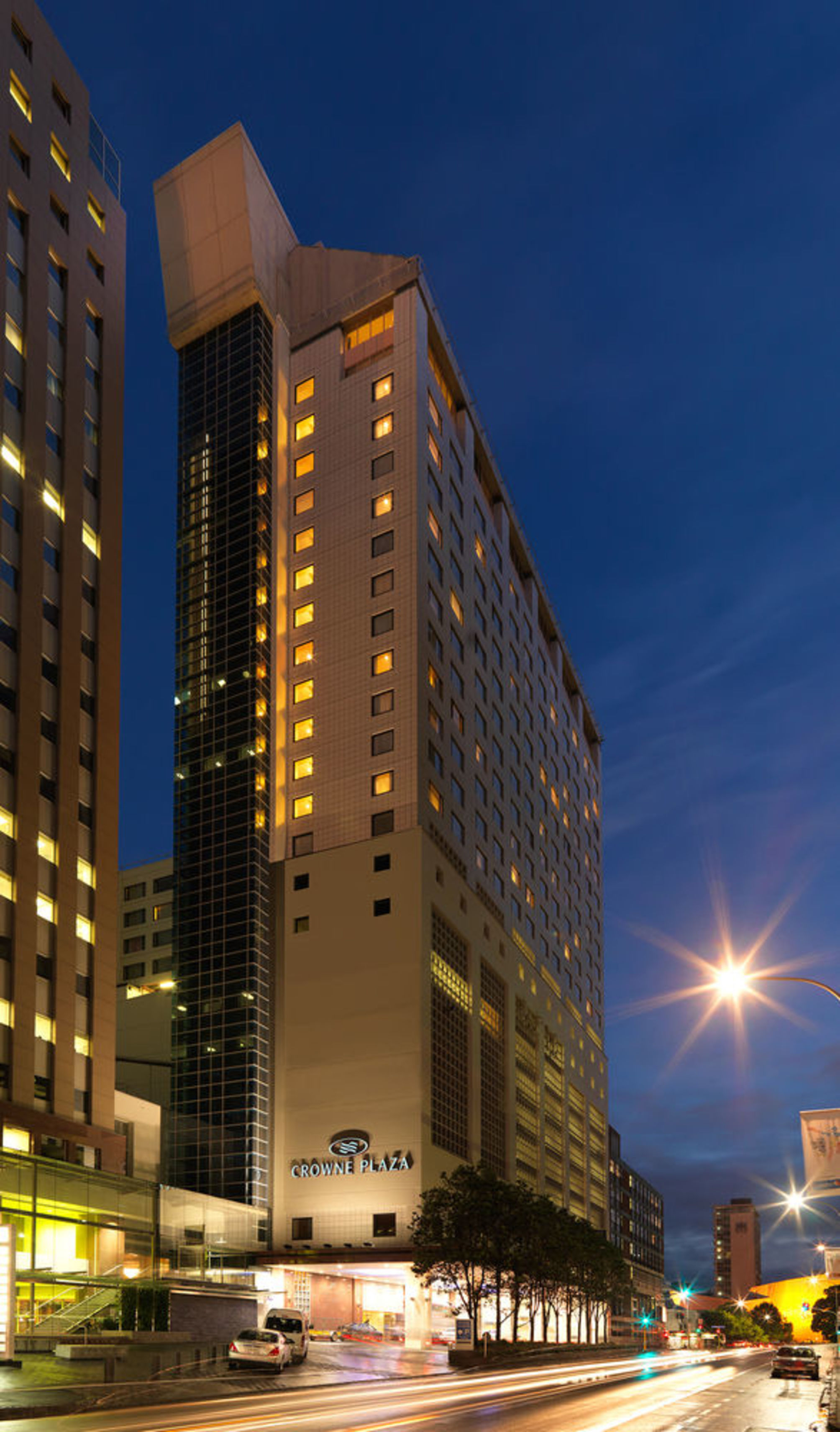Crowne Plaza AUCKLAND by IHG 1