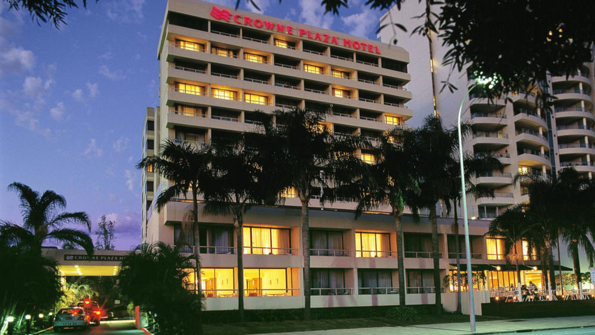 Crowne Plaza PERTH by IHG 2